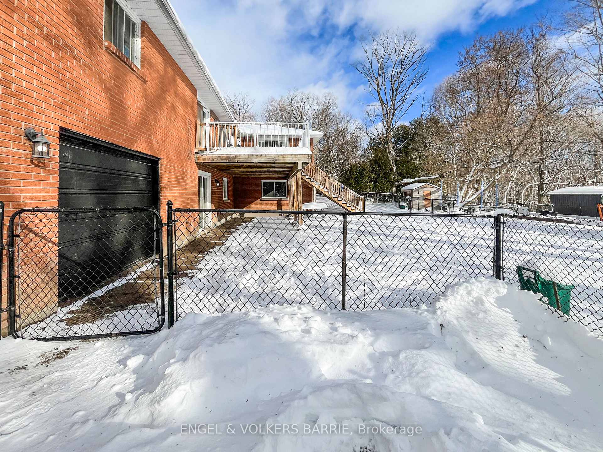 Photo 3 of Unit Lower, 7 Ridge Road E, Oro-Medonte, Rural Oro-Medonte — HOMEH