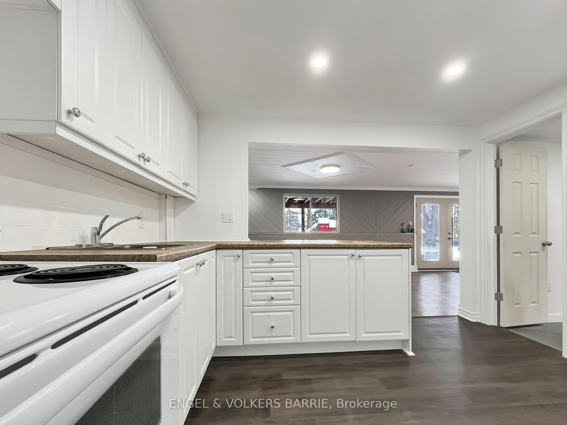 Photo 6 of Unit Lower, 7 Ridge Road E, Oro-Medonte, Rural Oro-Medonte — HOMEH