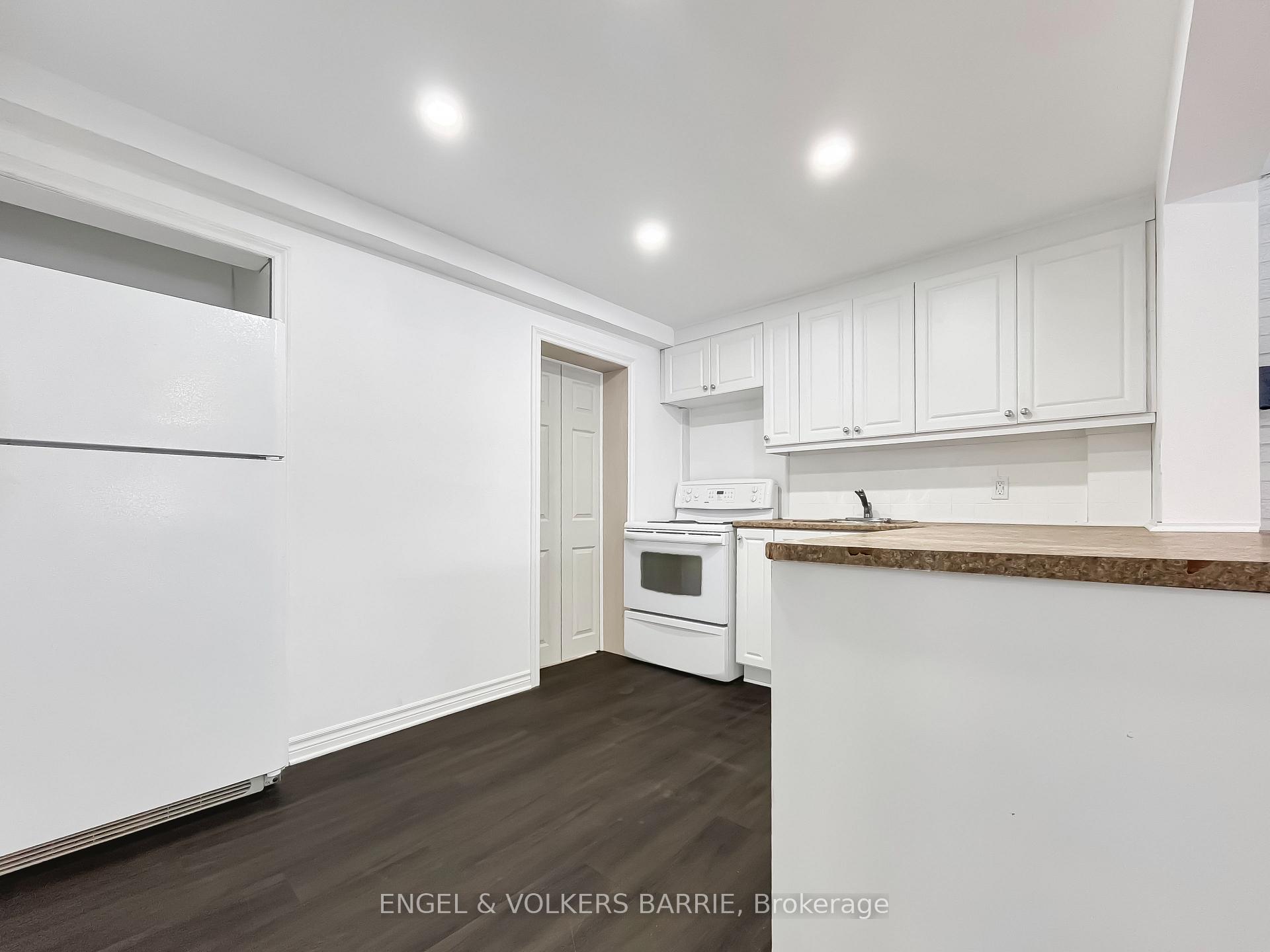 Photo 8 of Unit Lower, 7 Ridge Road E, Oro-Medonte, Rural Oro-Medonte — HOMEH