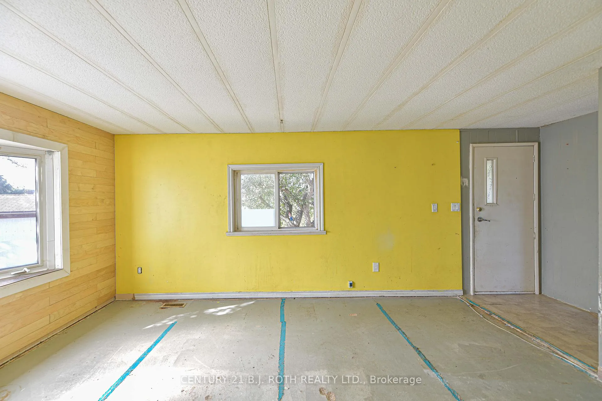 Photo 17 of 19 Claremont Crescent, Oro-Medonte, Rural Oro-Medonte — HOMEH