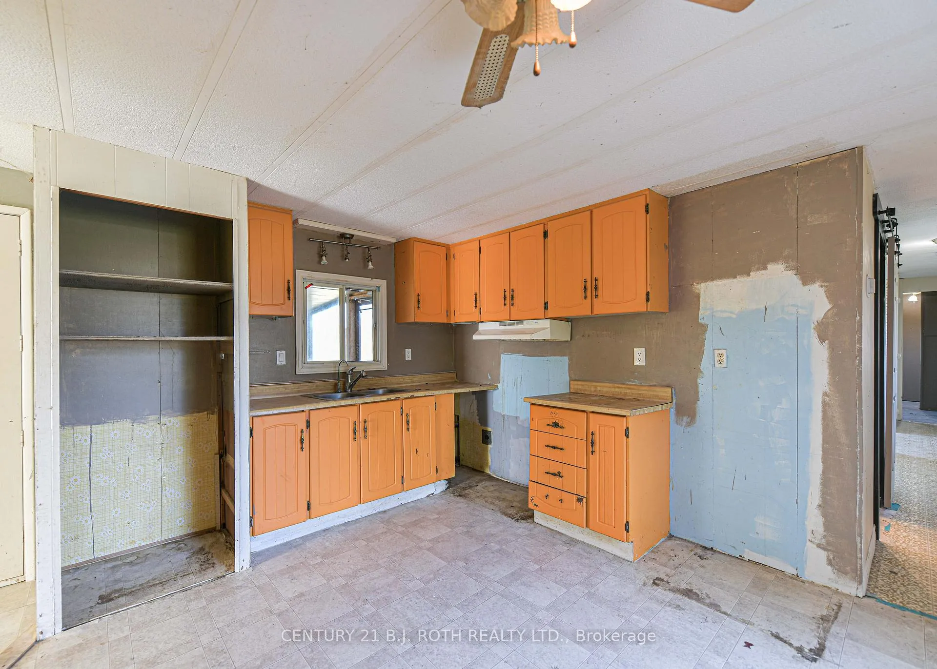 Photo 21 of 19 Claremont Crescent, Oro-Medonte, Rural Oro-Medonte — HOMEH