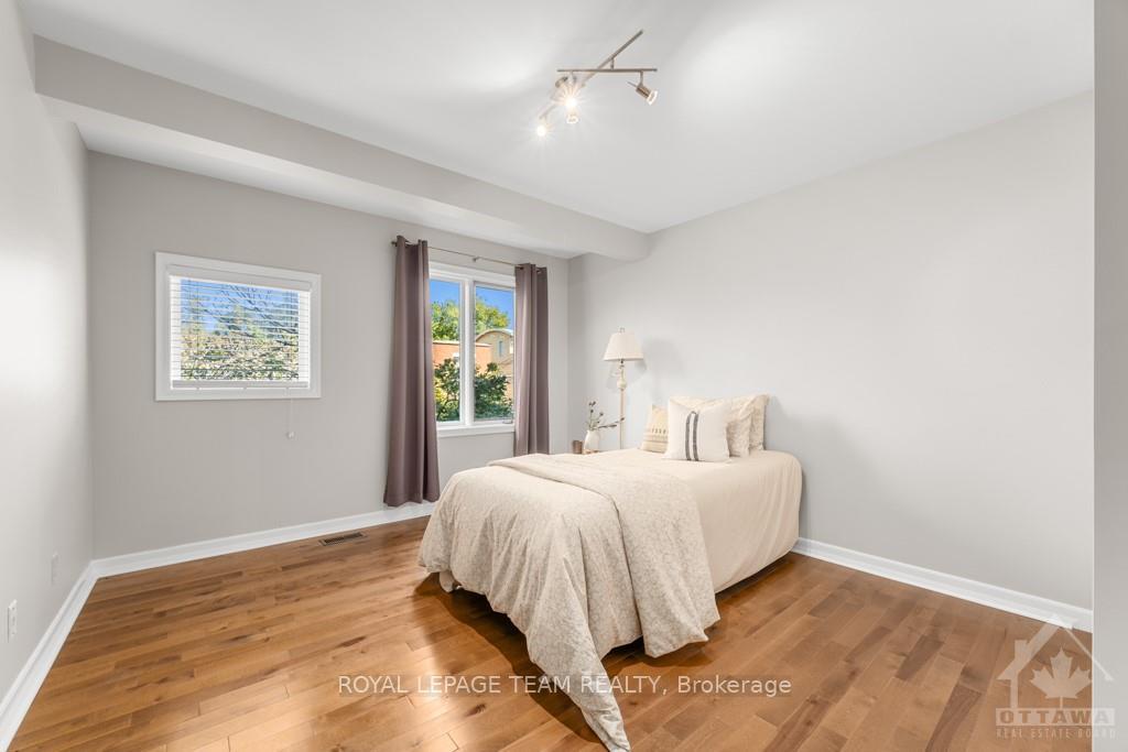 Photo 6 of 393 Mackay Street, Ottawa, Lindenlea — HOMEH
