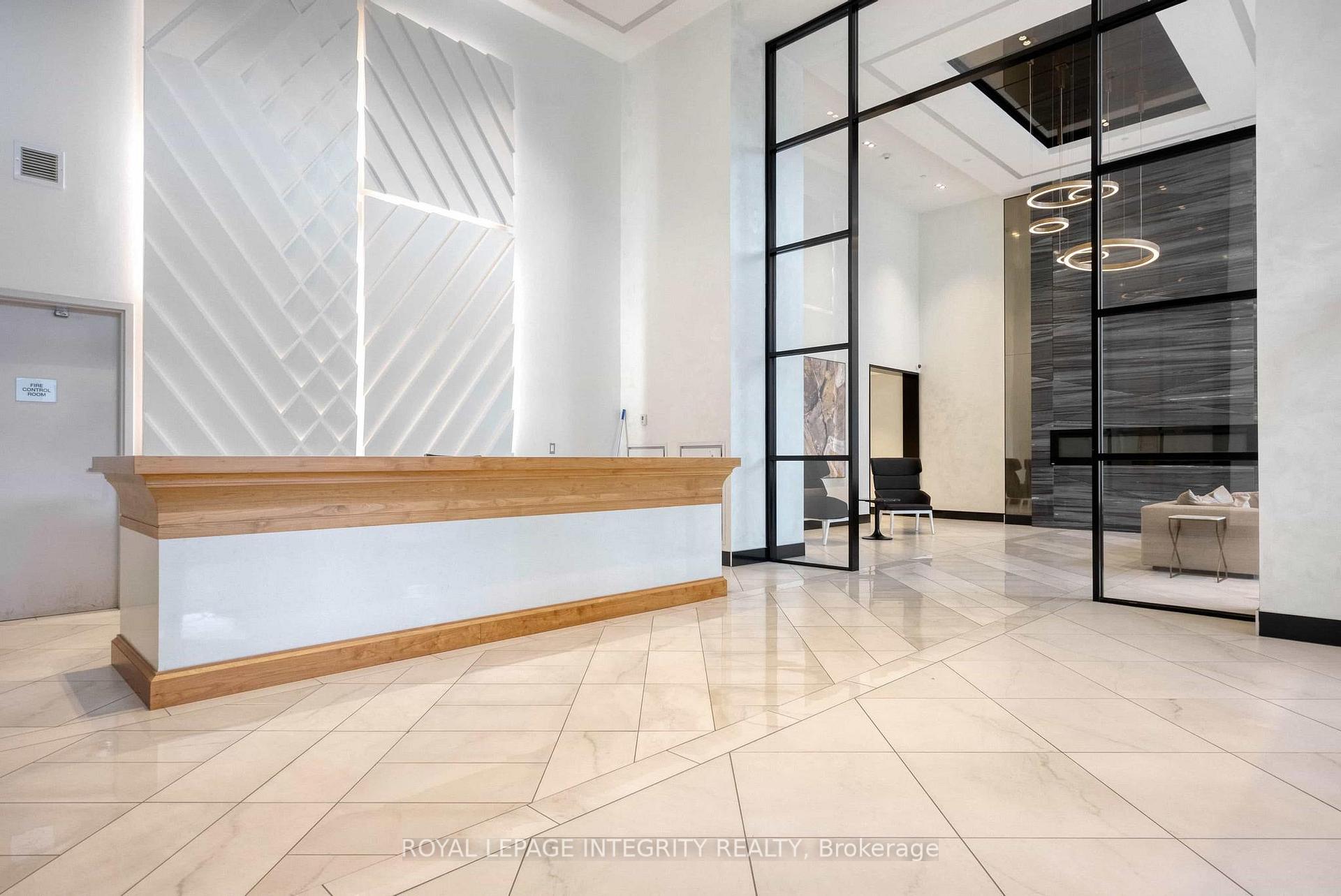 Photo 4 of Unit 808, 255 Bay Street, Ottawa, Ottawa Centre — HOMEH