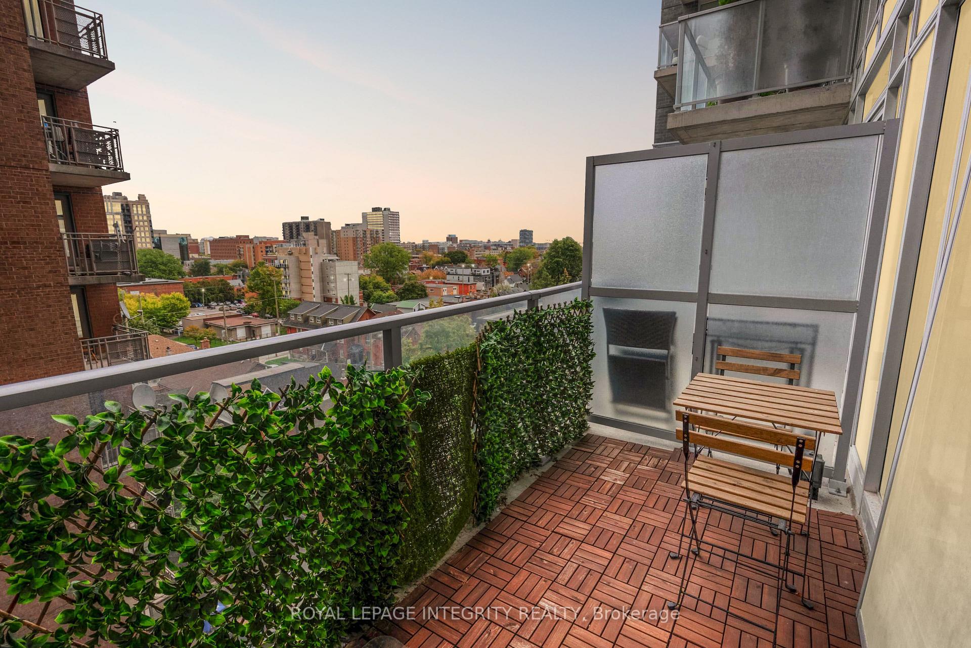 Photo 5 of Unit 808, 255 Bay Street, Ottawa, Ottawa Centre — HOMEH