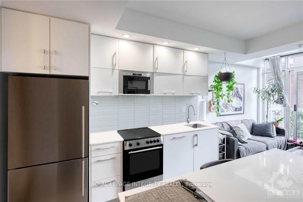 Photo 7 of Unit 808, 255 Bay Street, Ottawa, Ottawa Centre — HOMEH