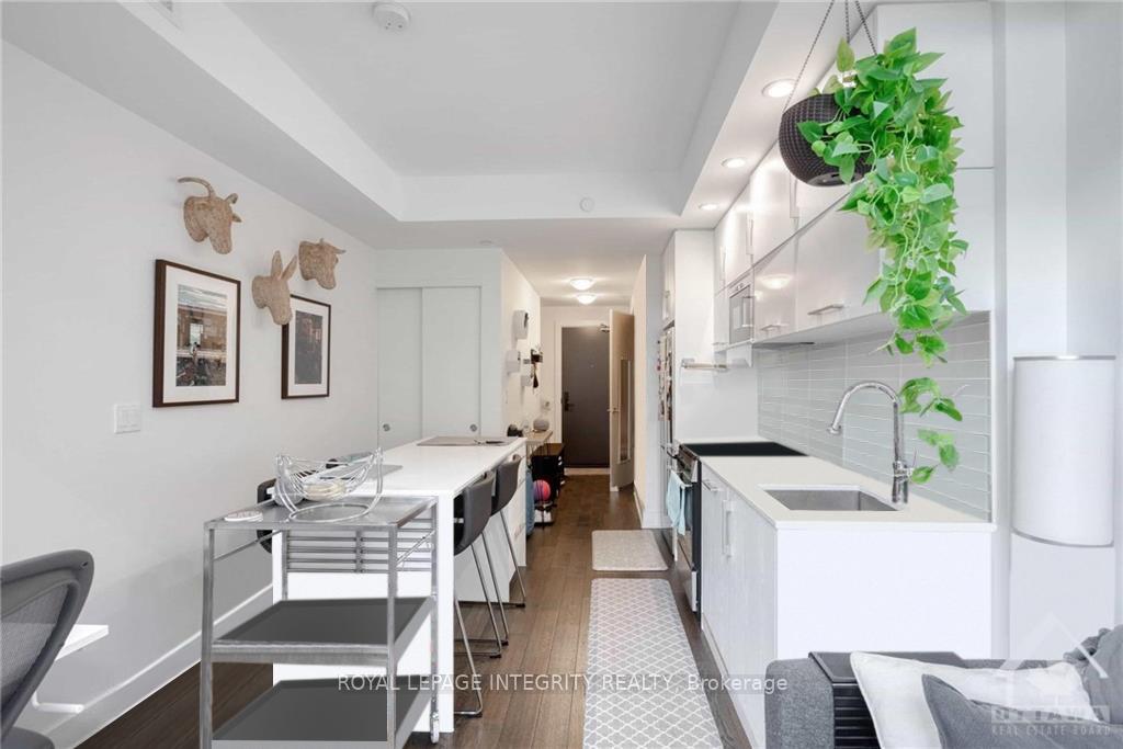 Photo 10 of Unit 808, 255 Bay Street, Ottawa, Ottawa Centre — HOMEH