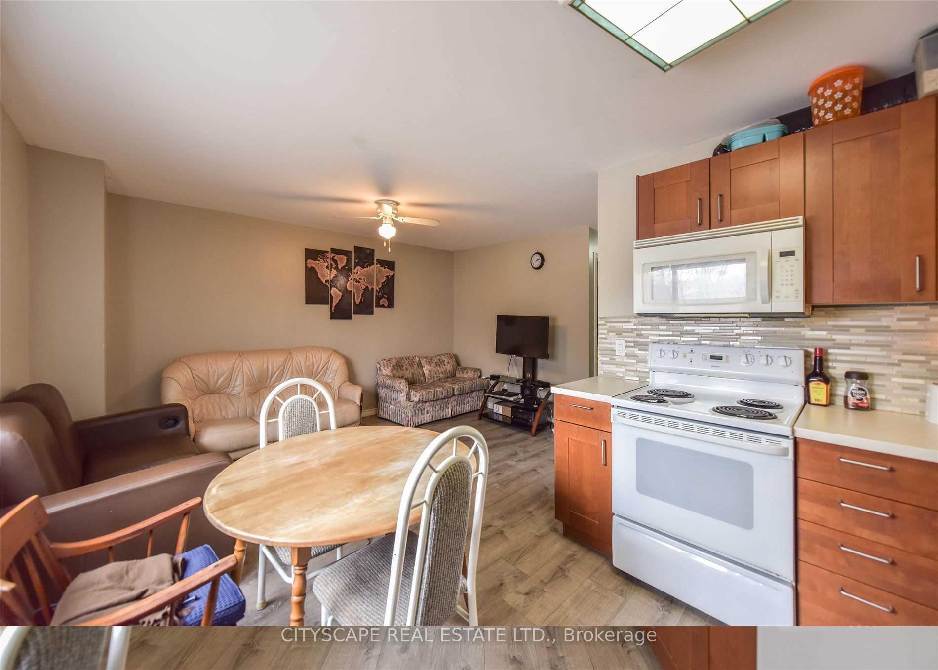 Photo 2 of Unit A, 148 Dunedin Street, Orillia — HOMEH