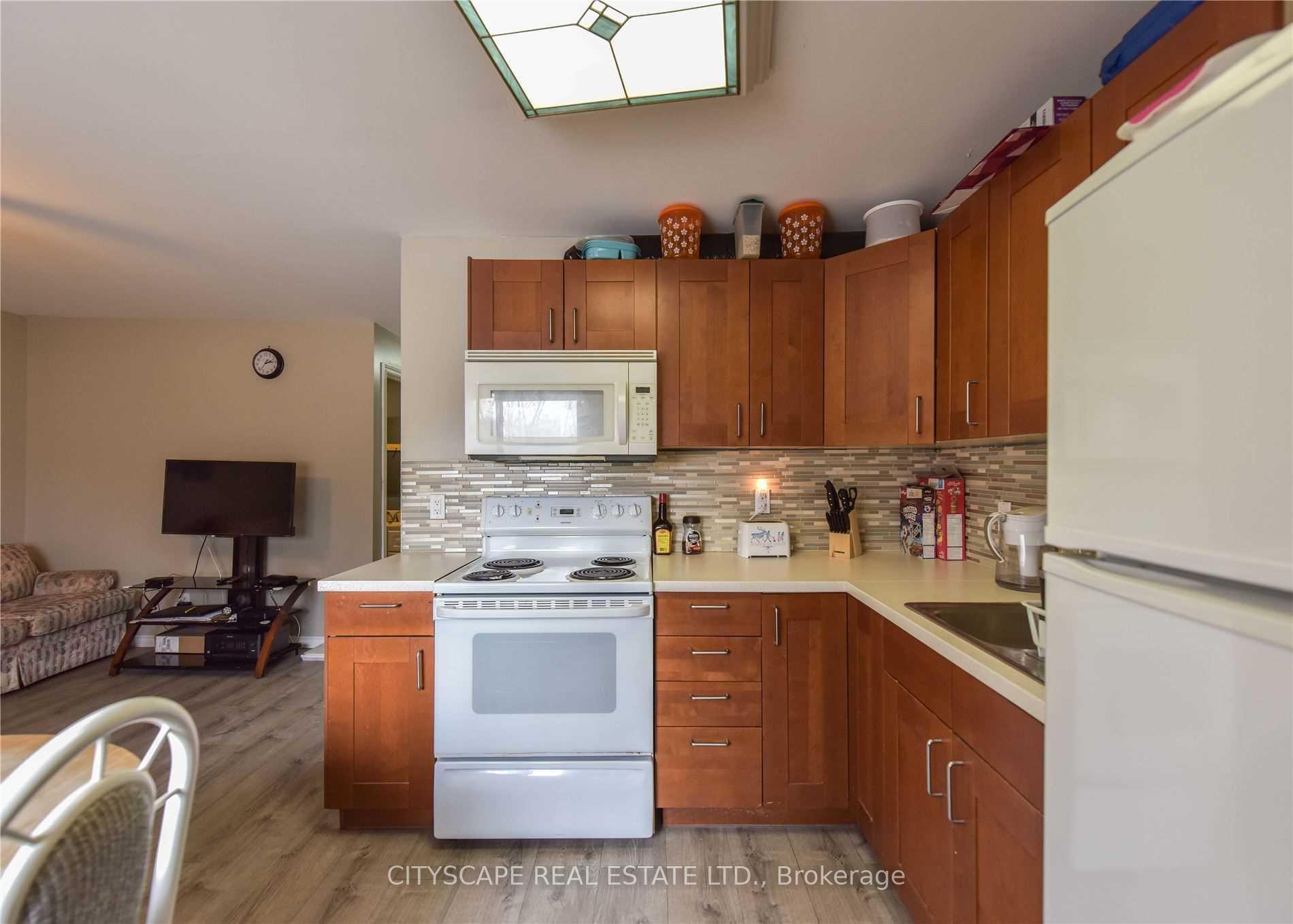 Photo 3 of Unit A, 148 Dunedin Street, Orillia — HOMEH