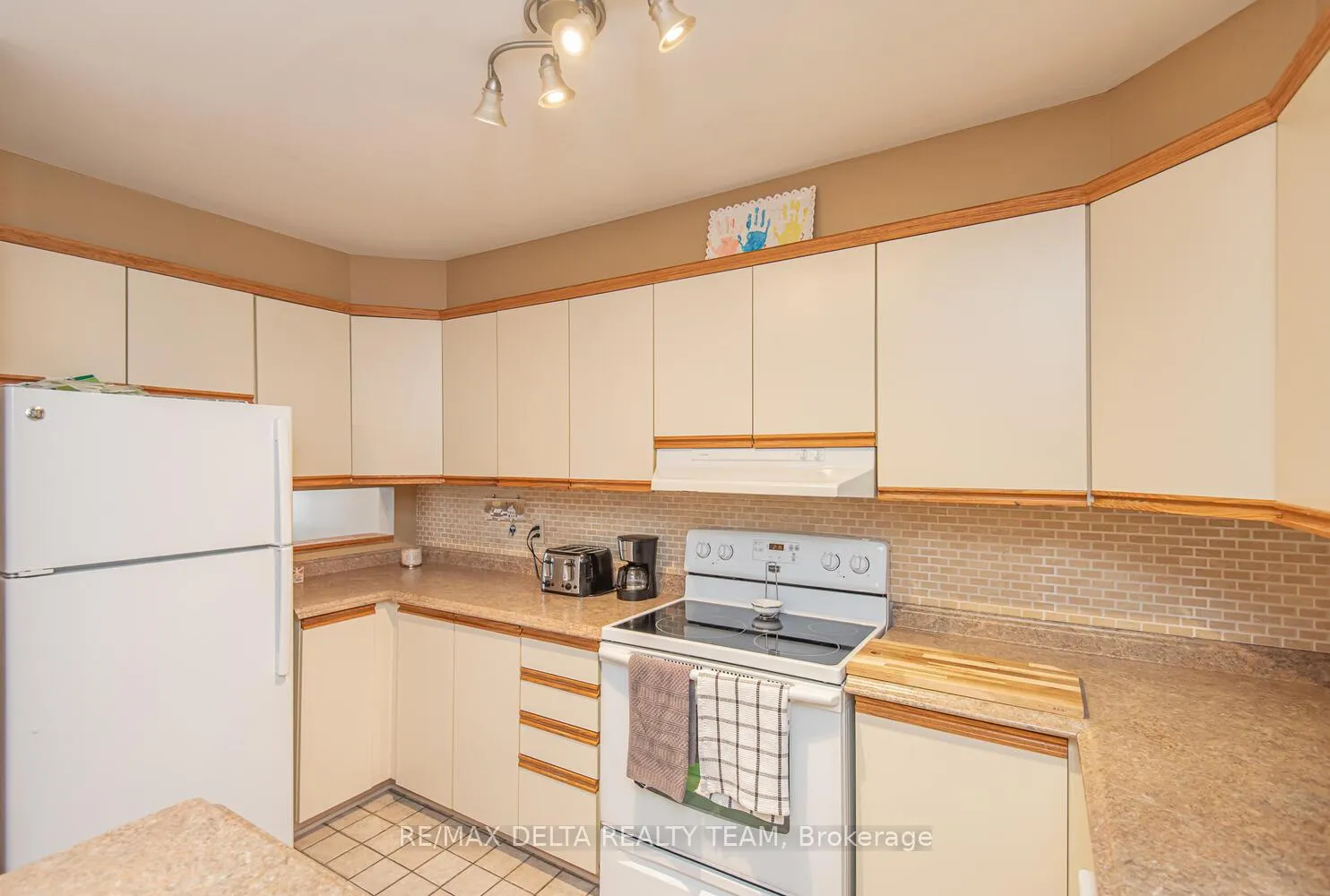 Photo 15 of Unit 207, 475 Canteval Terrace, Ottawa, Fallingbrook/Pineridge — HOMEH