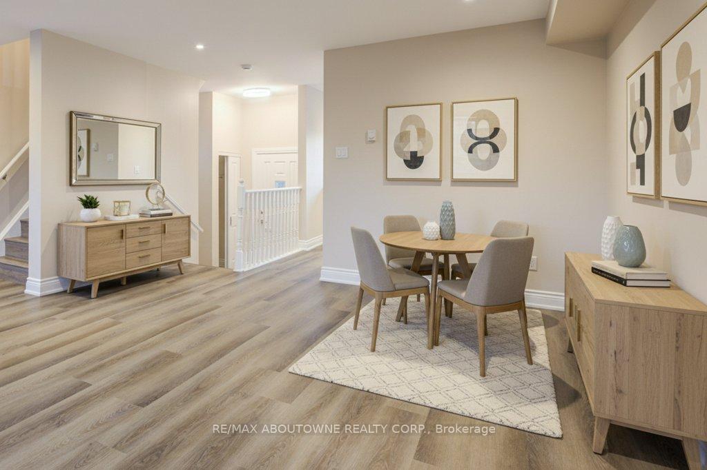 Photo 8 of 13 Normandy Place, Oakville, Central — HOMEH