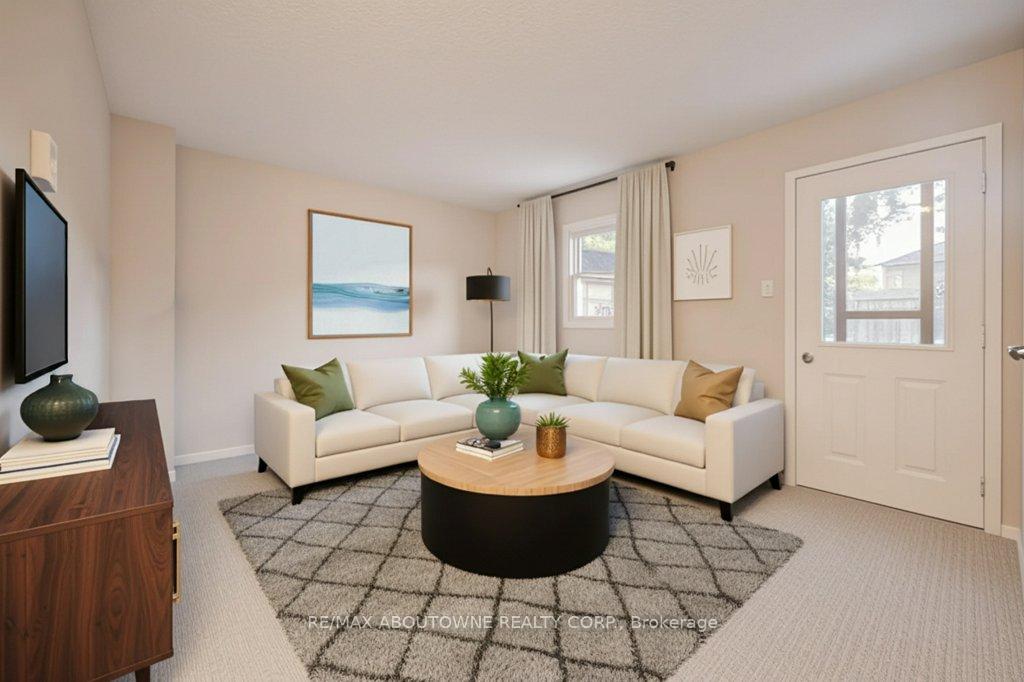 Photo 18 of 13 Normandy Place, Oakville, Central — HOMEH