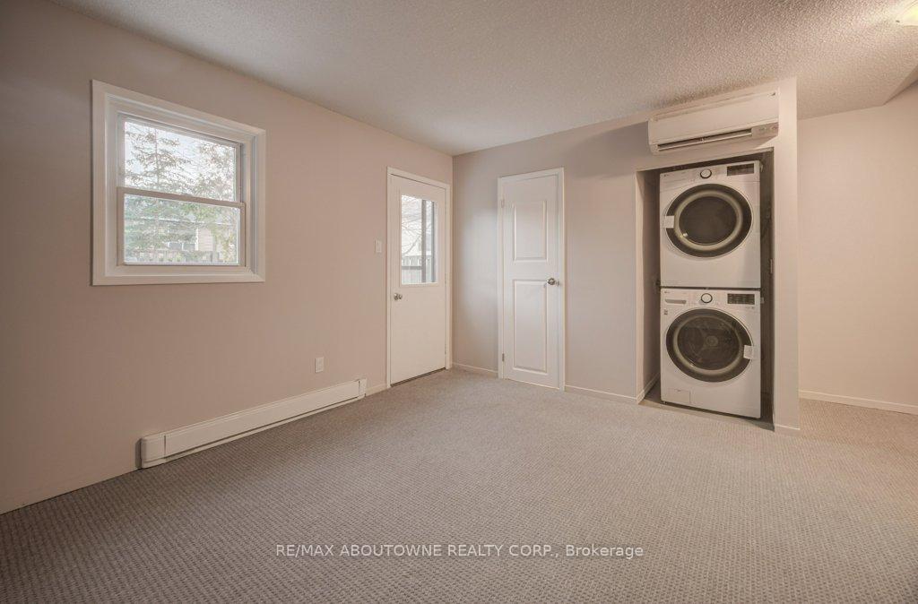 Photo 20 of 13 Normandy Place, Oakville, Central — HOMEH