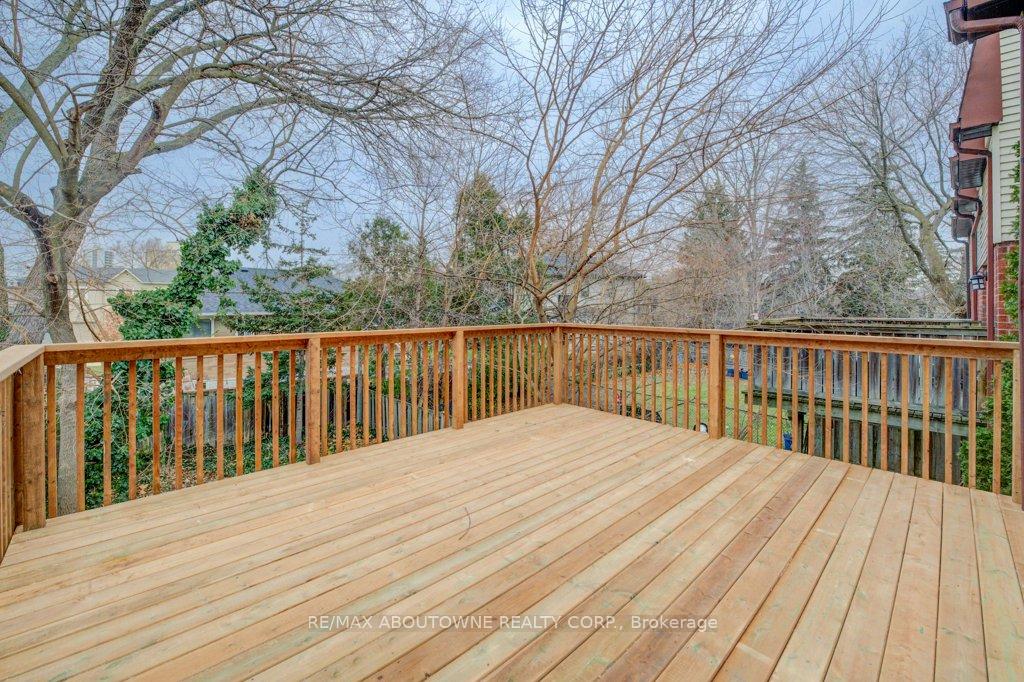 Photo 22 of 13 Normandy Place, Oakville, Central — HOMEH