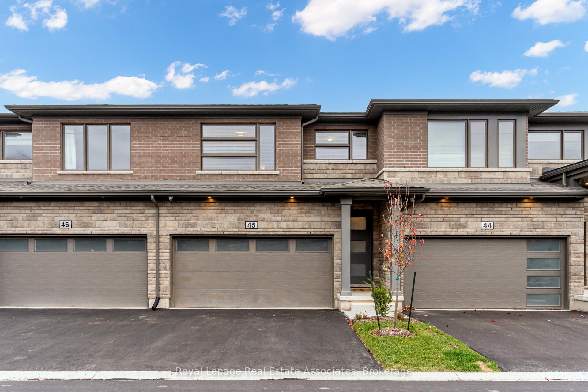 Front of Unit 45, 4552 Portage Road