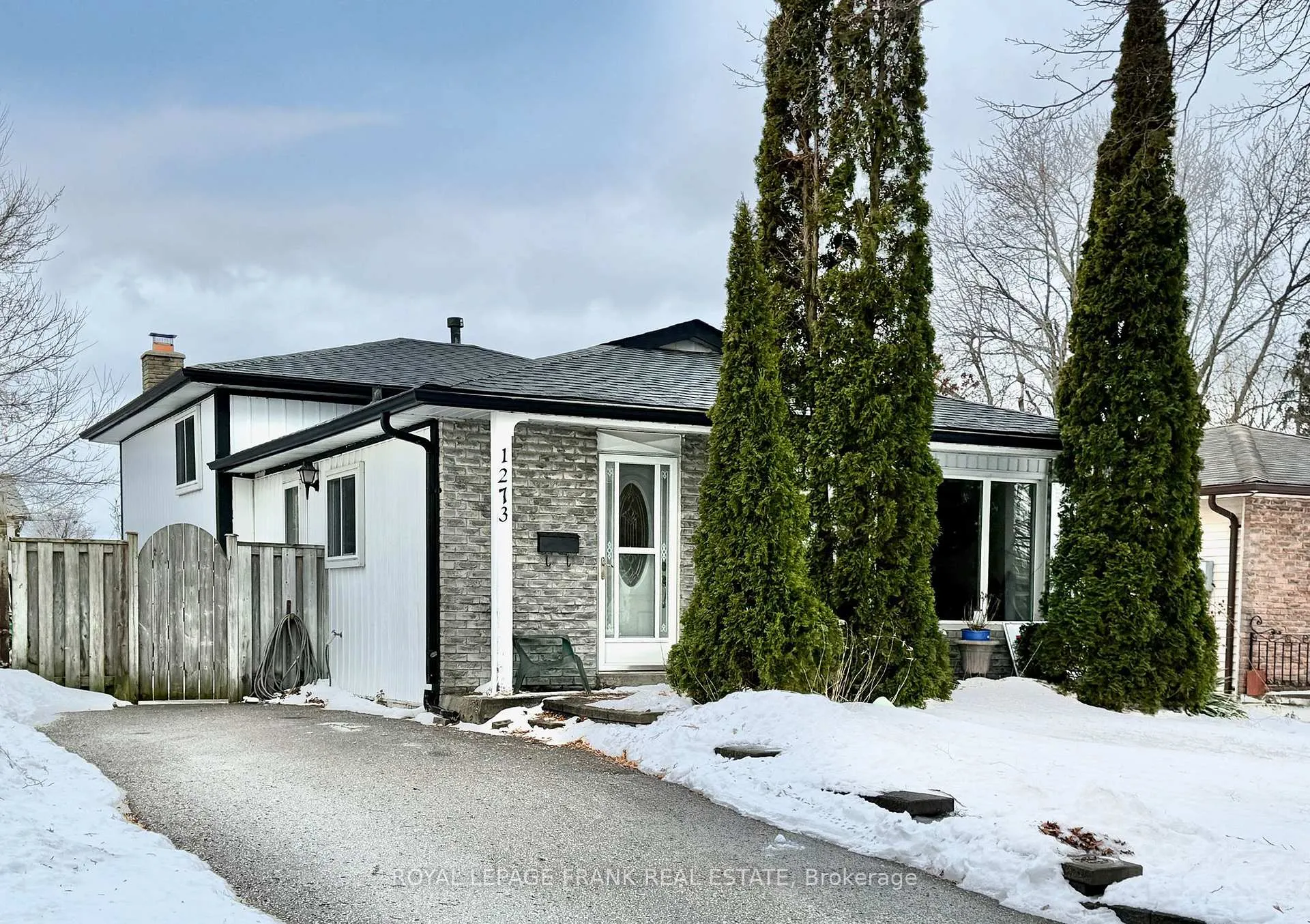 Front of 1273 Belair Crescent