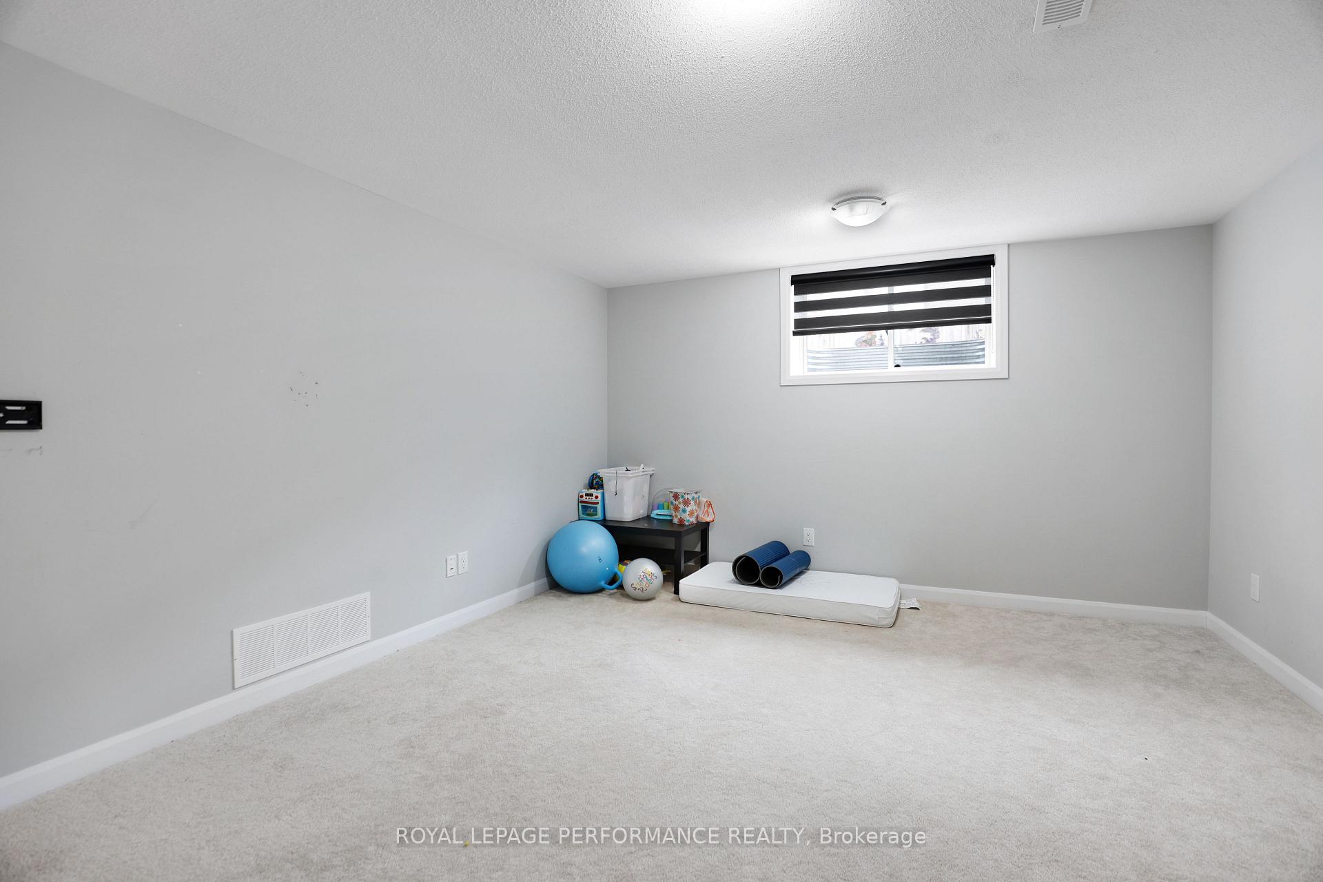 Photo 28 of 318 Guppy Grove, Ottawa, Avalon West — HOMEH
