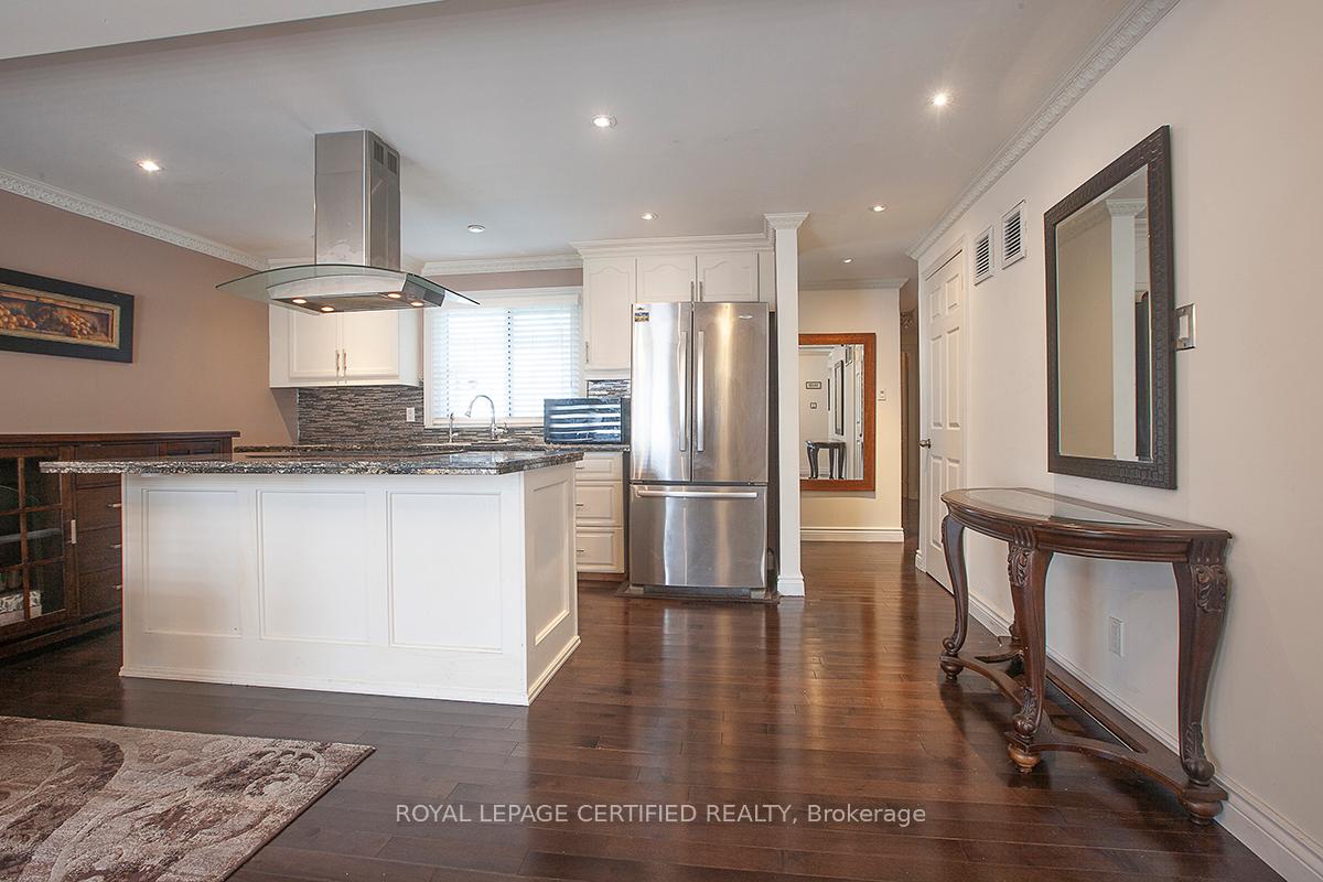 Photo 3 of 516 Woodward Avenue, Milton, Dorset Park — HOMEH