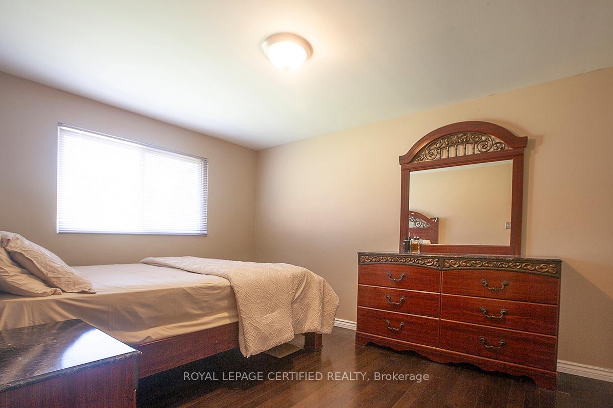 Photo 17 of 516 Woodward Avenue, Milton, Dorset Park — HOMEH