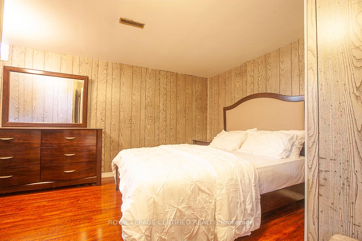 Photo 12 of 516 Woodward Avenue, Milton, Dorset Park — HOMEH