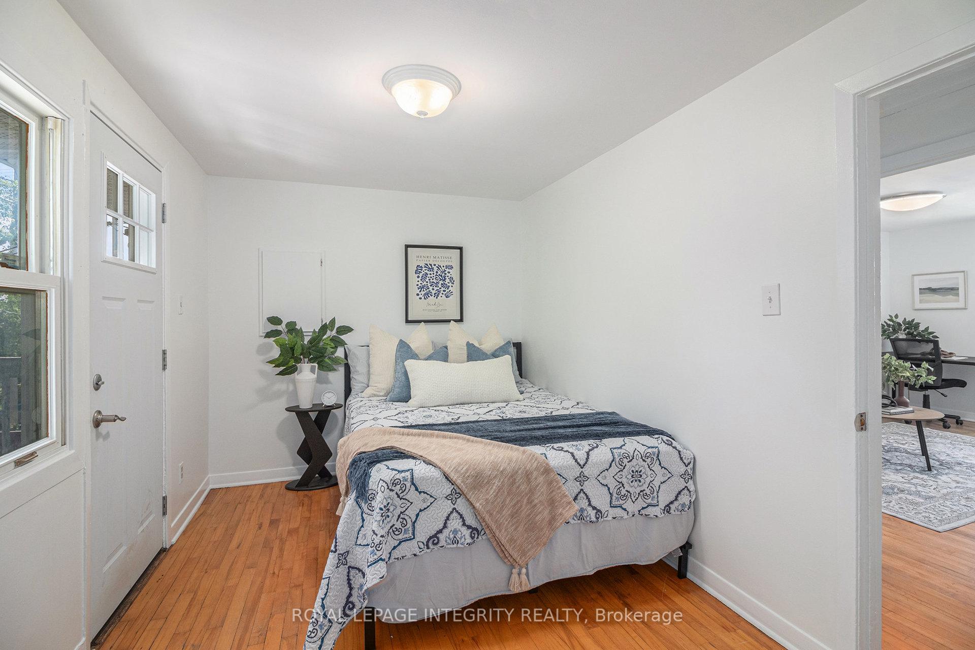 Photo 8 of 422 Queen Mary Street, Ottawa, Overbrook/Castle Heights — HOMEH