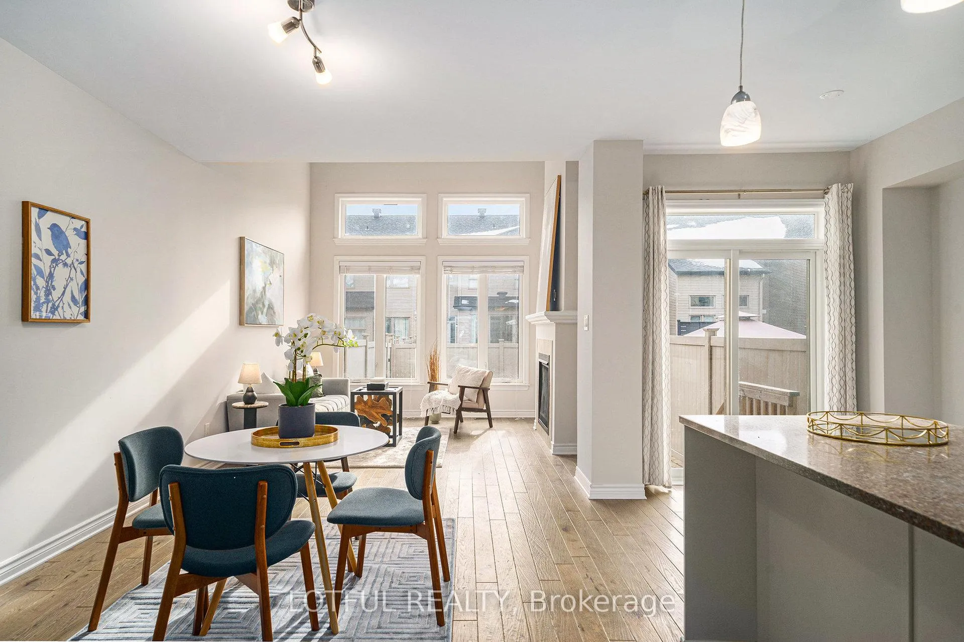 Photo 6 of 336 Rainrock Crescent, Ottawa, Mer Bleue/Bradley Estates/Anderson Park — HOMEH