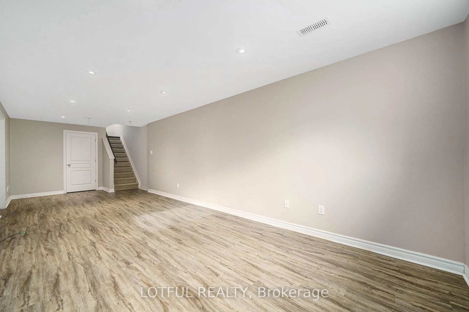 Photo 18 of 336 Rainrock Crescent, Ottawa, Mer Bleue/Bradley Estates/Anderson Park — HOMEH
