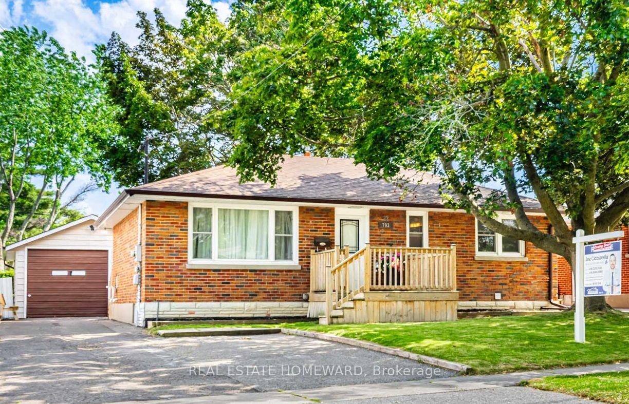 Front of 793 Eastglen Drive
