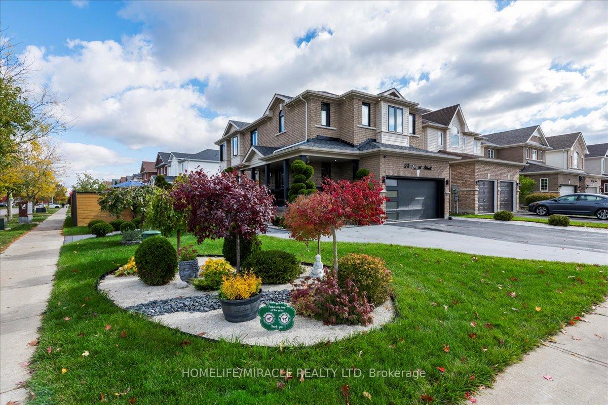 Photo 2 of 23 Knight Street, New Tecumseth, Alliston — HOMEH