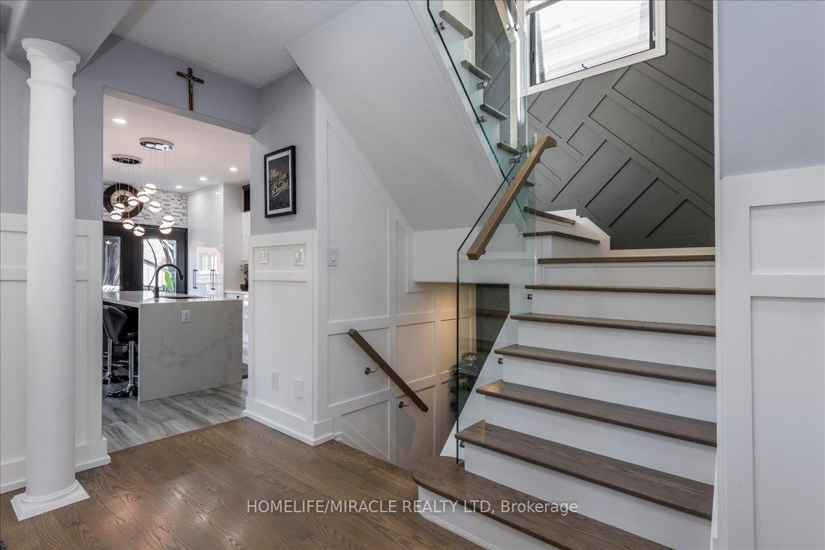 Photo 7 of 23 Knight Street, New Tecumseth, Alliston — HOMEH
