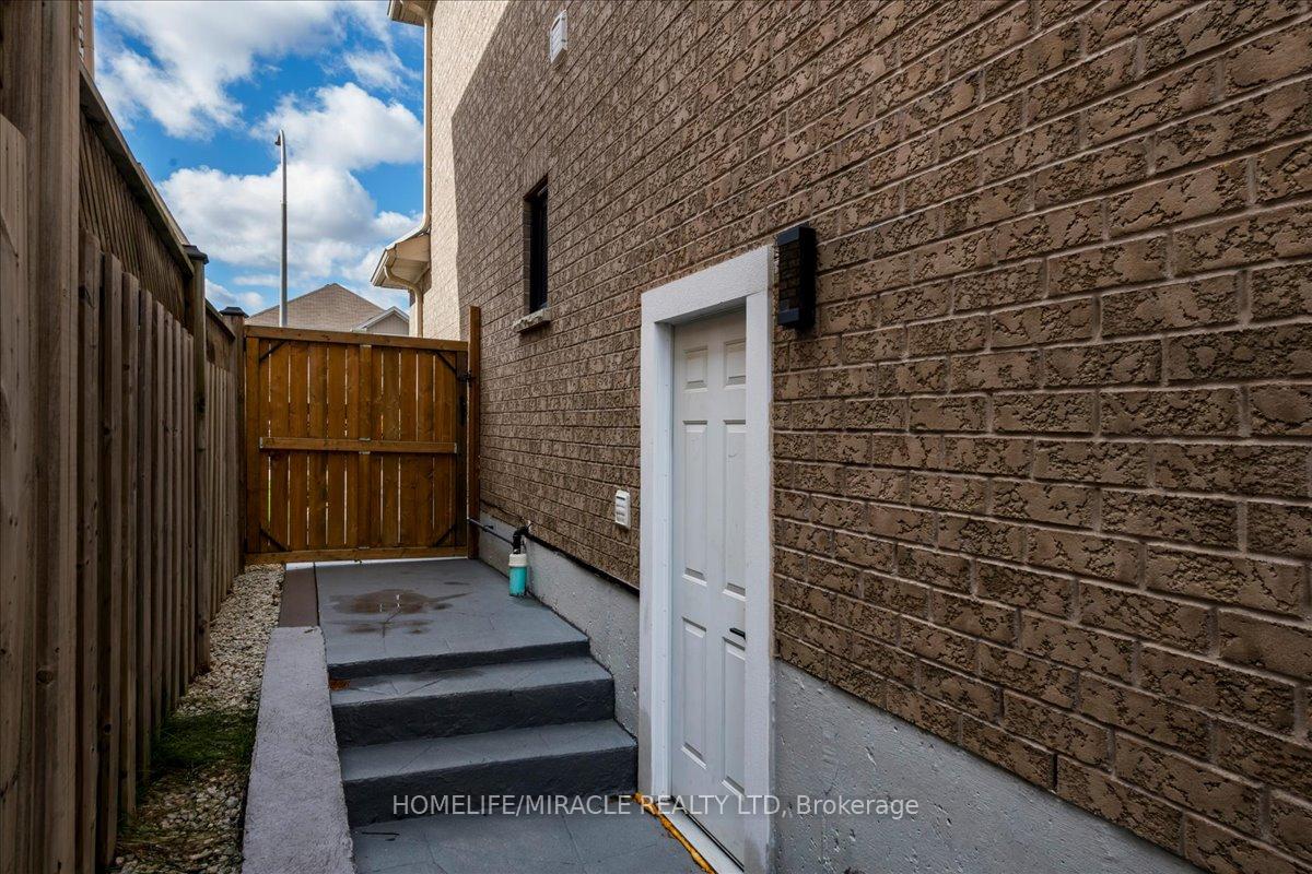 Photo 27 of 23 Knight Street, New Tecumseth, Alliston — HOMEH