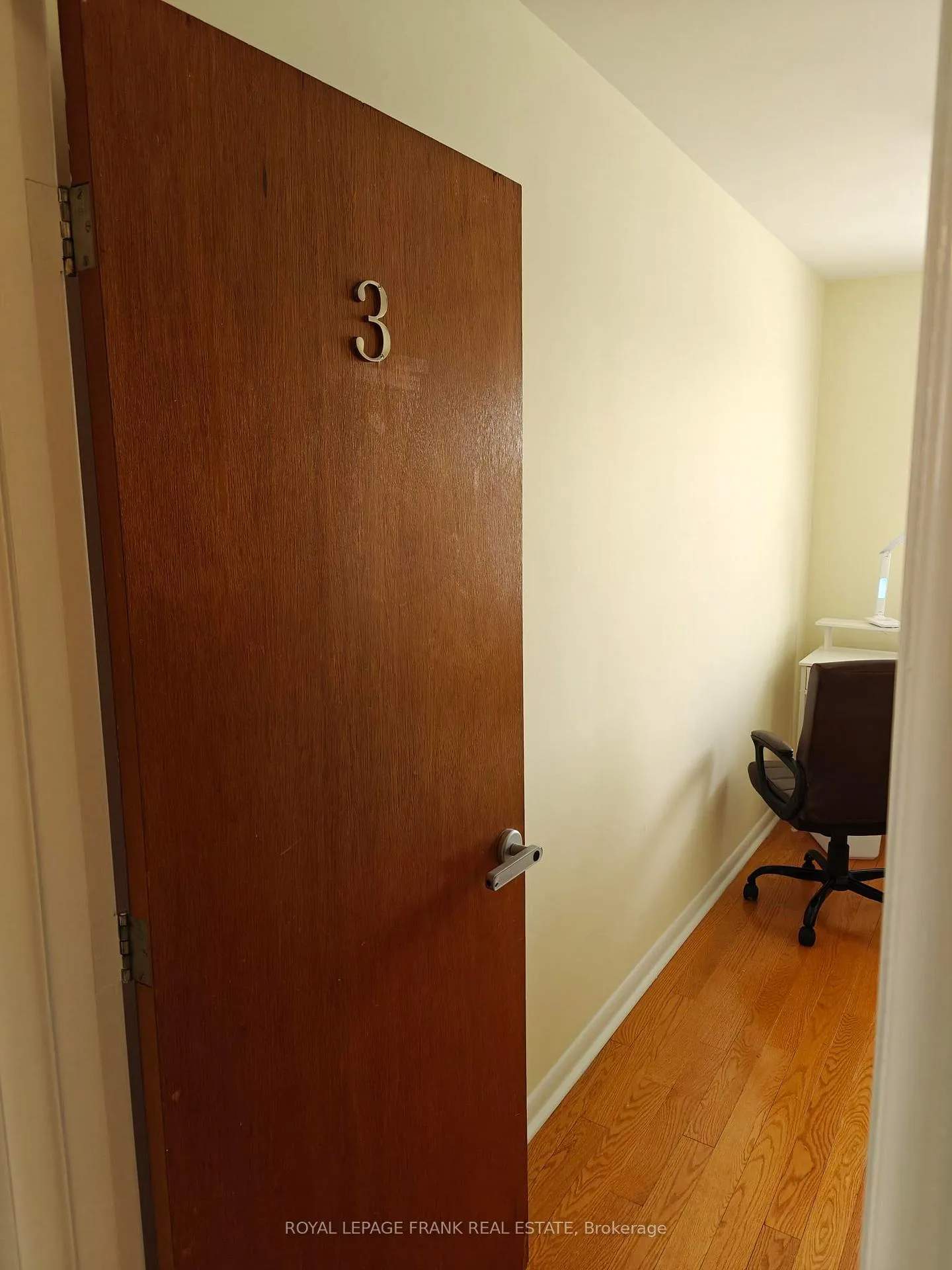 Photo 2 of Unit #3, 374 Central Park Boulevard S, Oshawa, Central — HOMEH