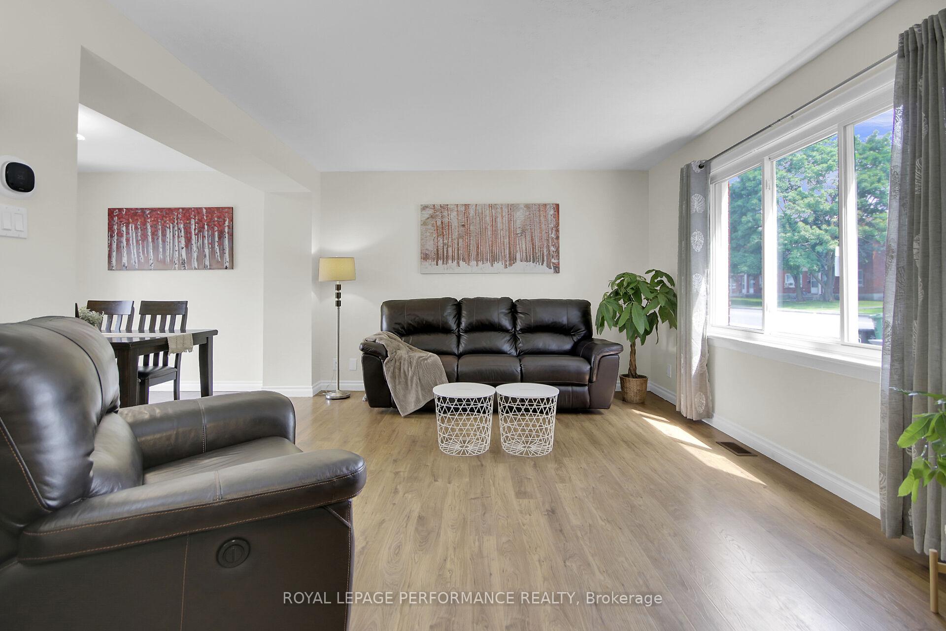 Photo 7 of 786 Cummings Avenue, Ottawa, Castle Heights/Rideau High — HOMEH