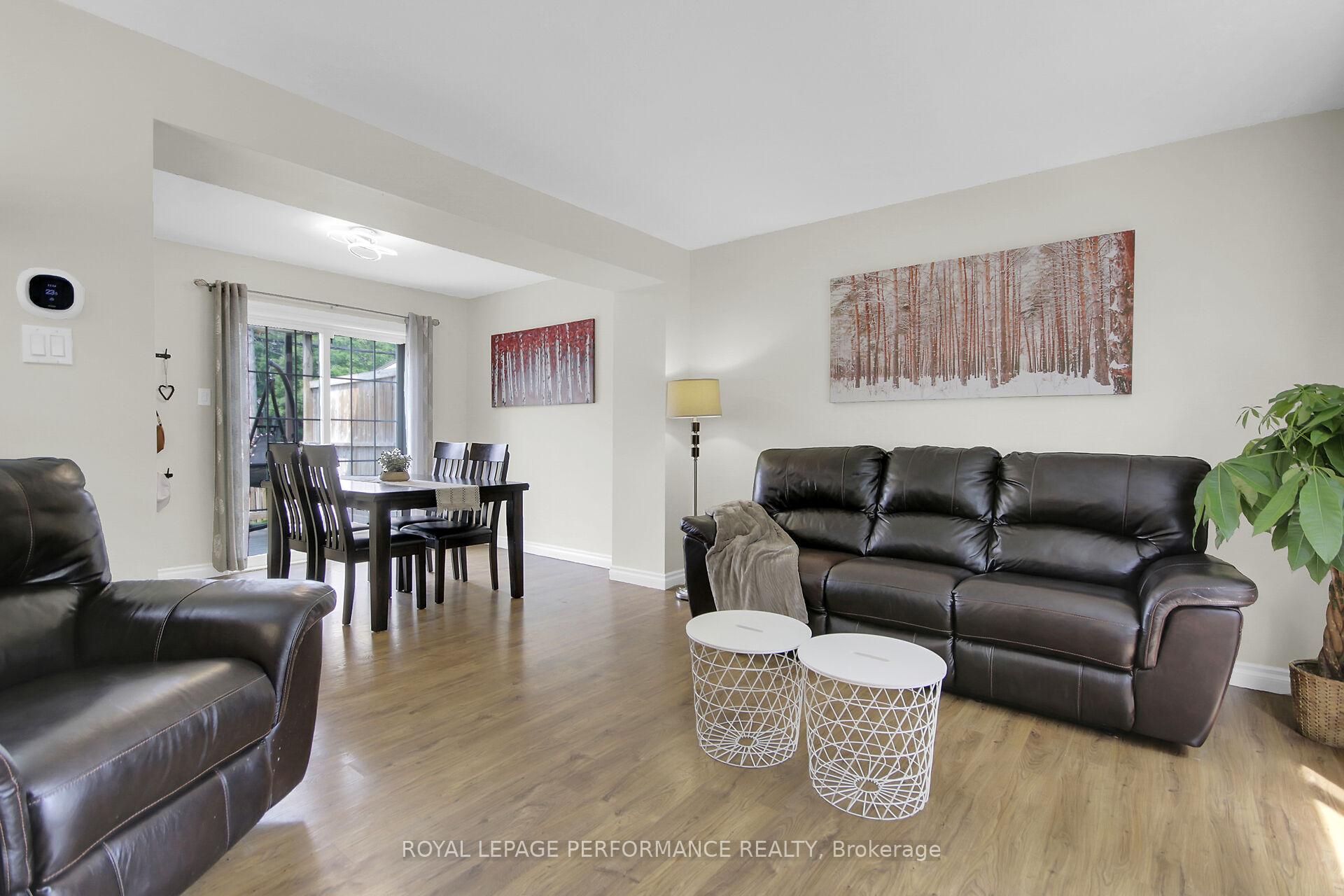 Photo 8 of 786 Cummings Avenue, Ottawa, Castle Heights/Rideau High — HOMEH