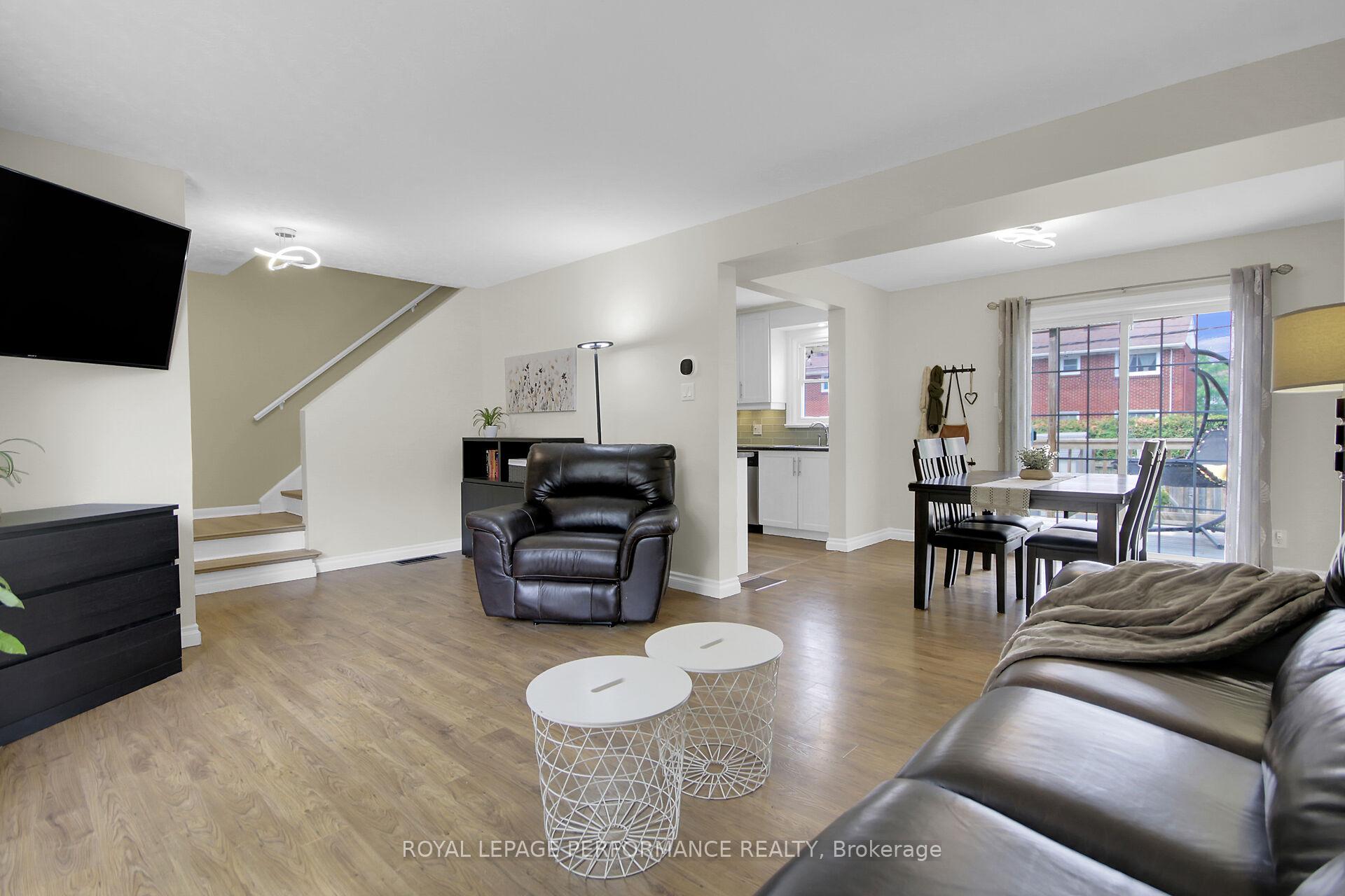 Photo 9 of 786 Cummings Avenue, Ottawa, Castle Heights/Rideau High — HOMEH