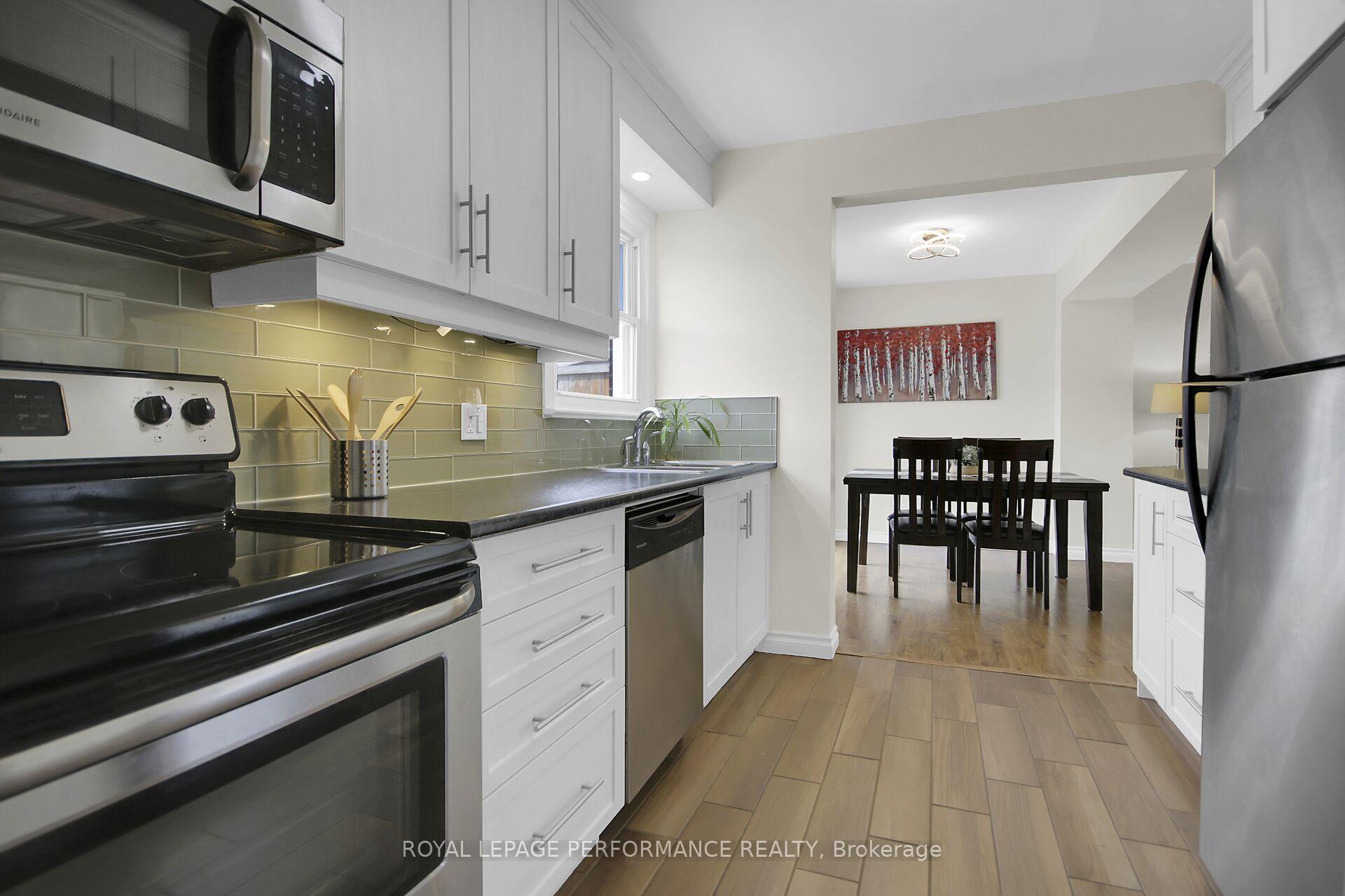 Photo 16 of 786 Cummings Avenue, Ottawa, Castle Heights/Rideau High — HOMEH