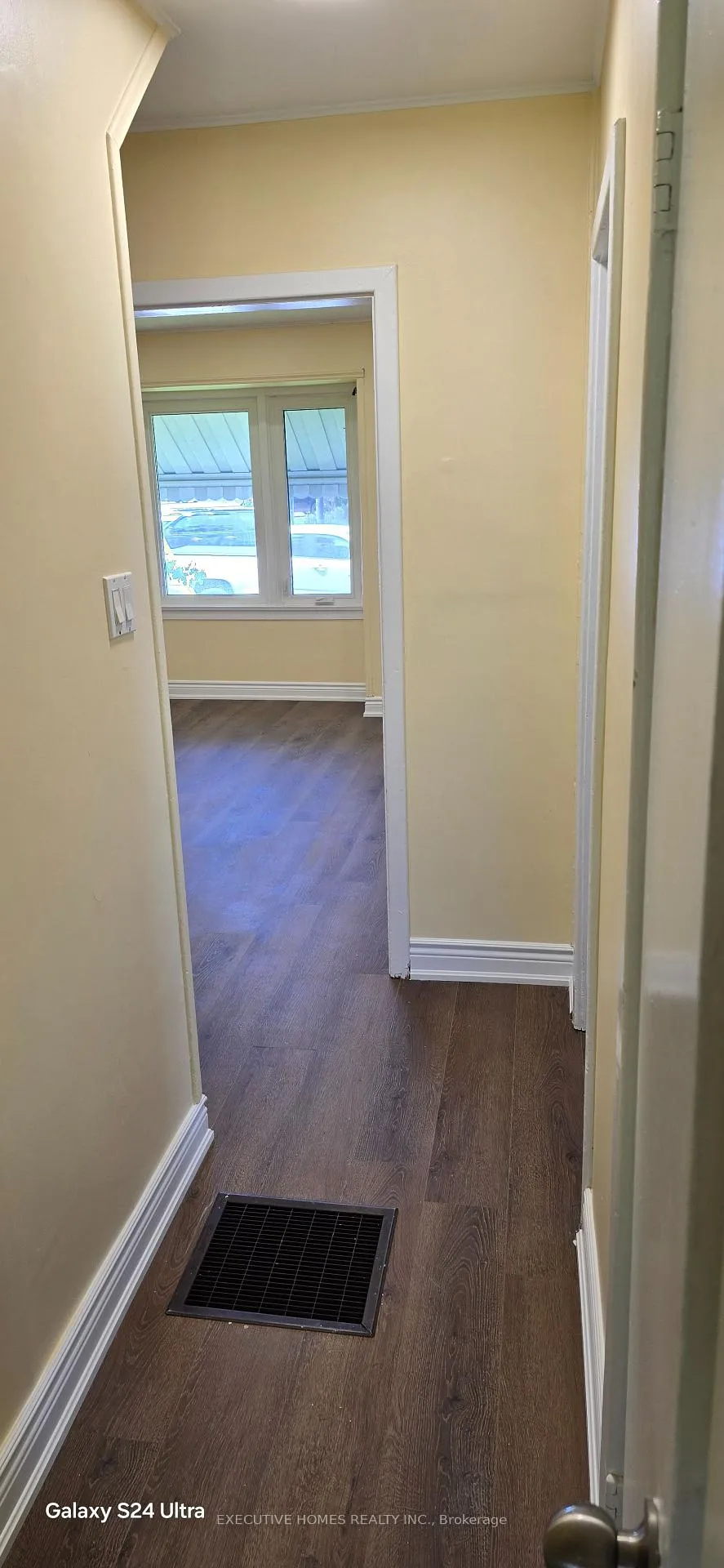 Photo 8 of 5176 Stanley Avenue, Niagara Falls, Cherrywood — HOMEH