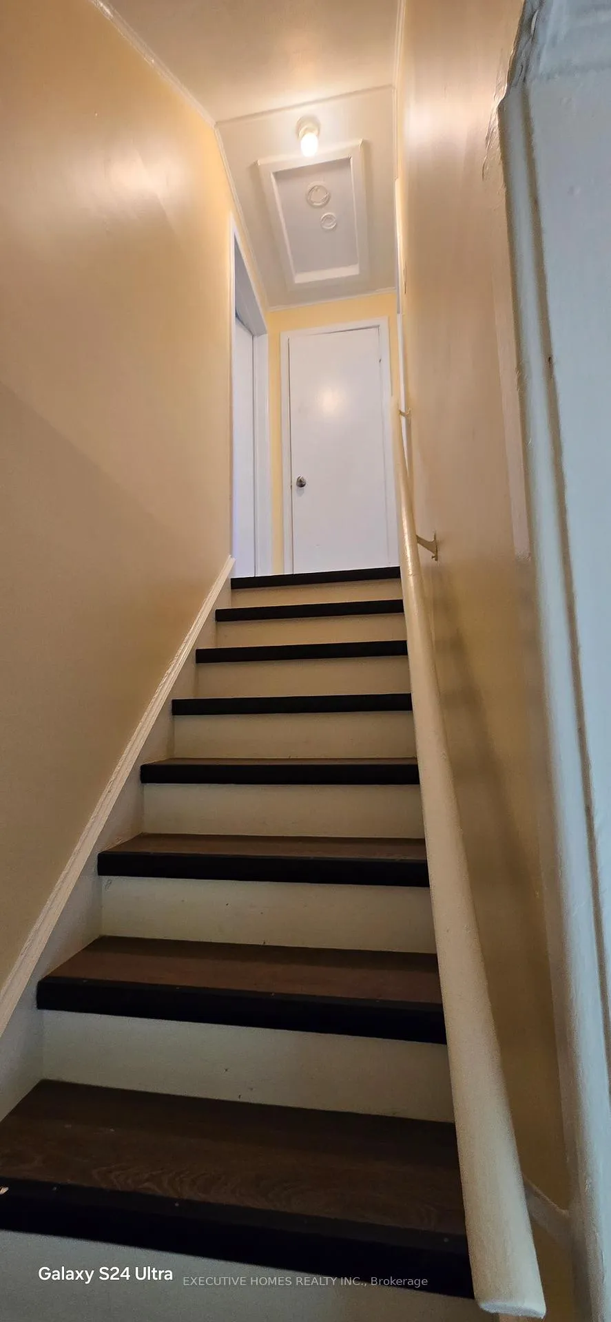 Photo 12 of 5176 Stanley Avenue, Niagara Falls, Cherrywood — HOMEH