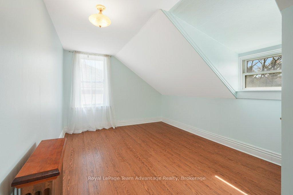 Photo 21 of 66 William Street, Parry Sound — HOMEH