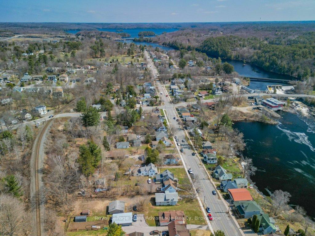 Photo 31 of 66 William Street, Parry Sound — HOMEH