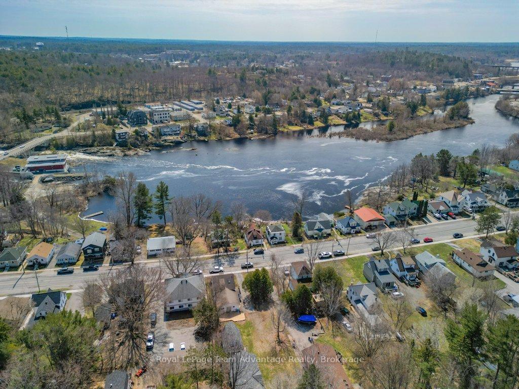 Photo 32 of 66 William Street, Parry Sound — HOMEH