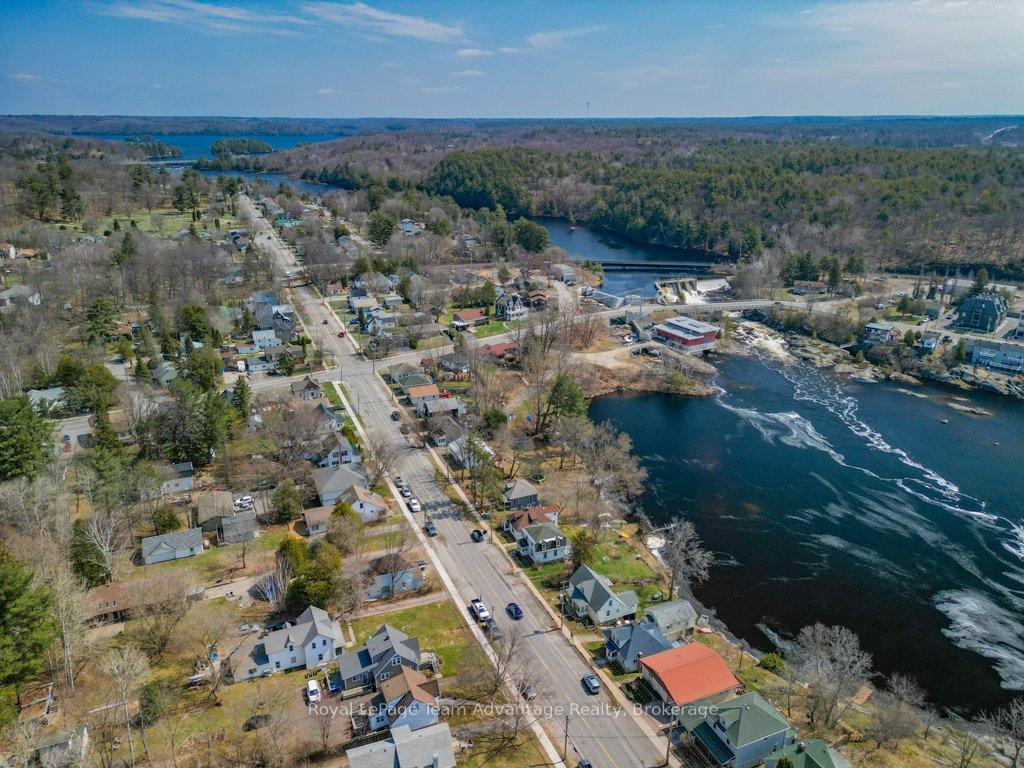 Photo 39 of 66 William Street, Parry Sound — HOMEH