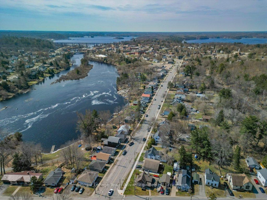 Photo 42 of 66 William Street, Parry Sound — HOMEH