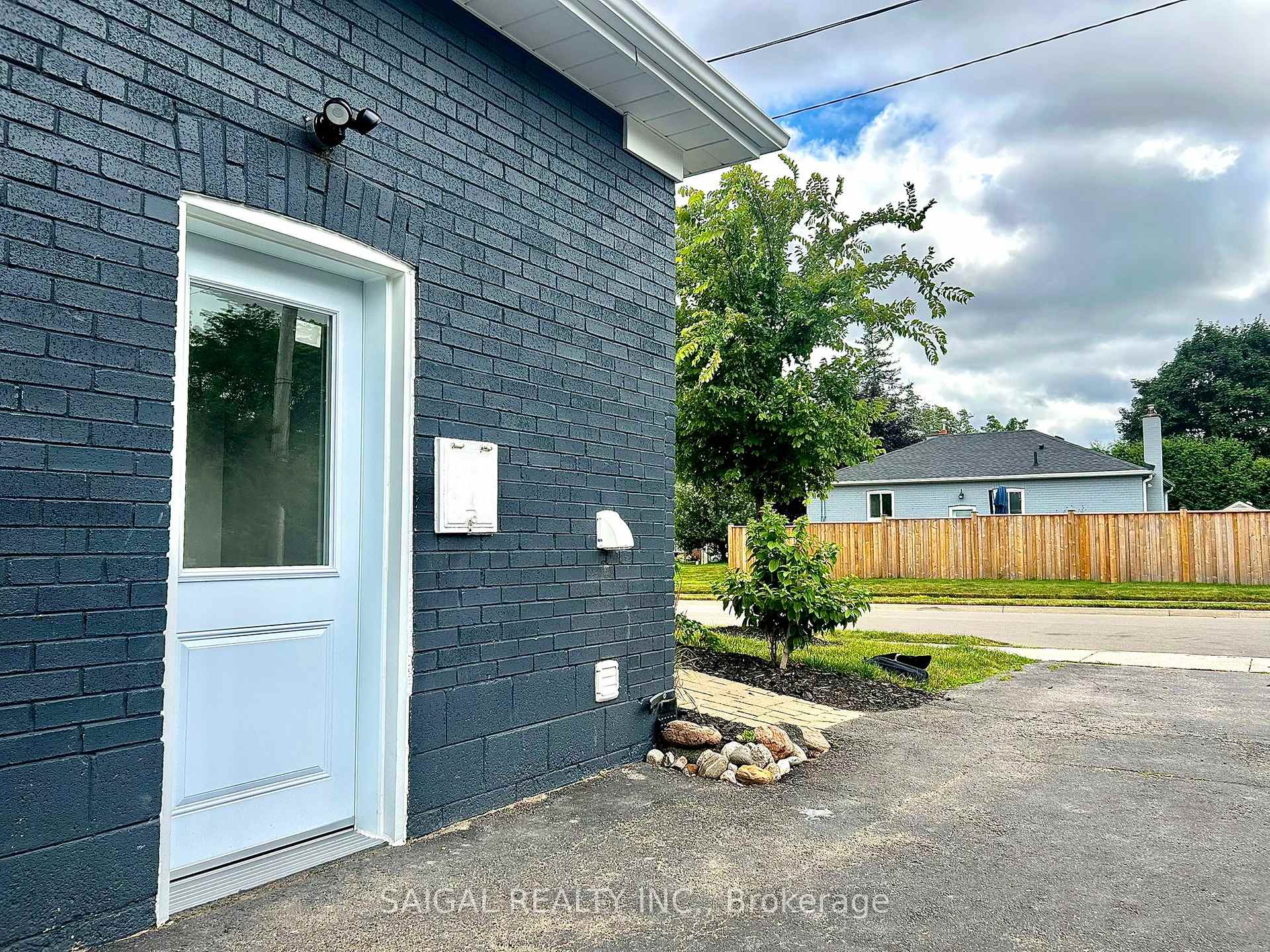Photo 8 of Unit Basement, 217 Elm Avenue, Milton, Old Milton — HOMEH