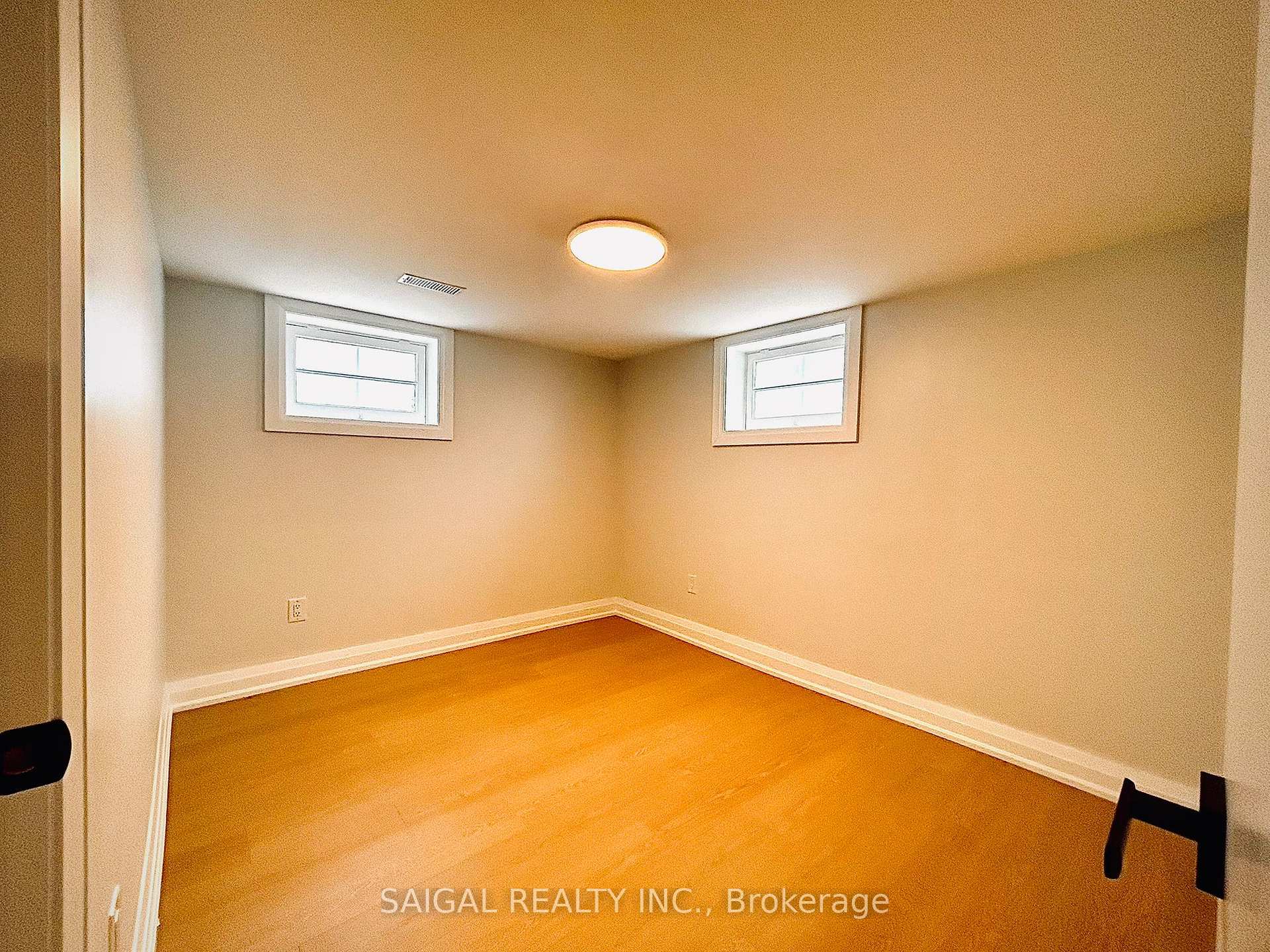 Photo 2 of Unit Basement, 217 Elm Avenue, Milton, Old Milton — HOMEH
