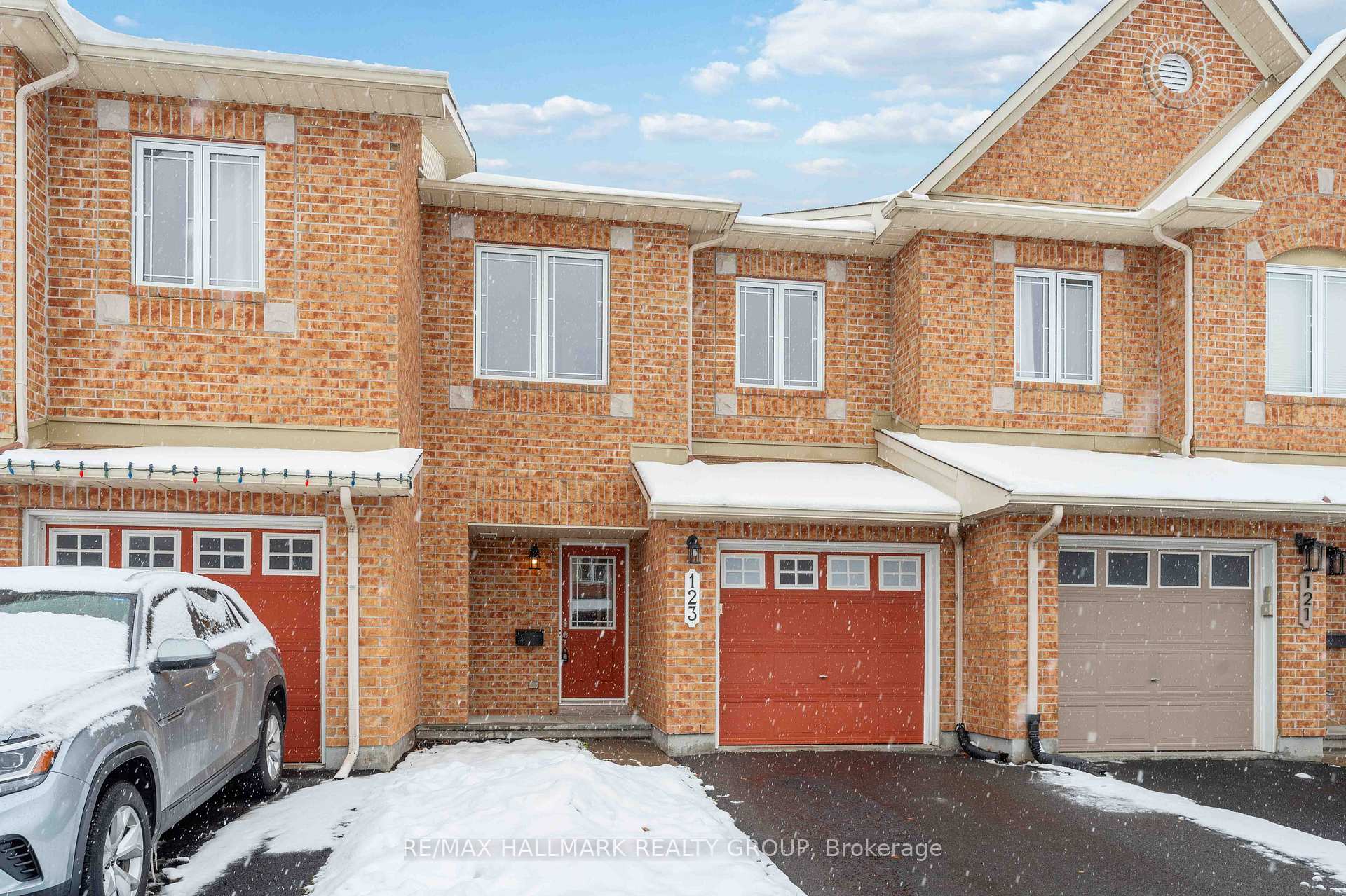 Photo 1 of 123 Silvermoon Crescent, Ottawa, Avalon East — HOMEH