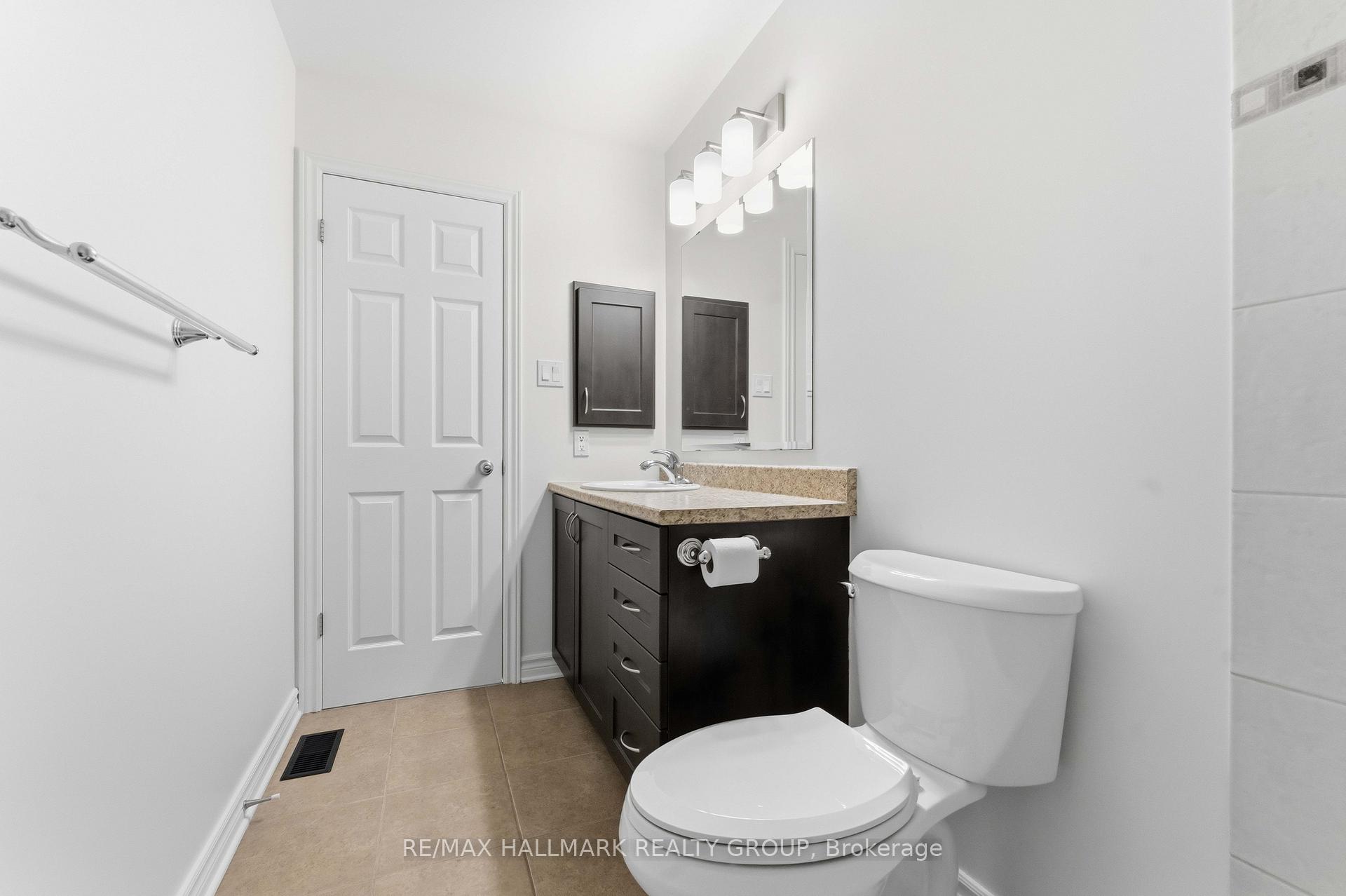 Photo 24 of 123 Silvermoon Crescent, Ottawa, Avalon East — HOMEH