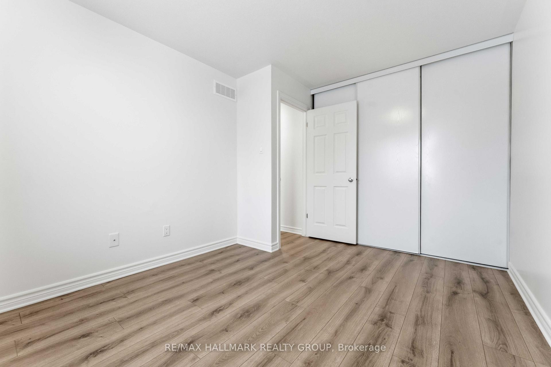 Photo 33 of 123 Silvermoon Crescent, Ottawa, Avalon East — HOMEH