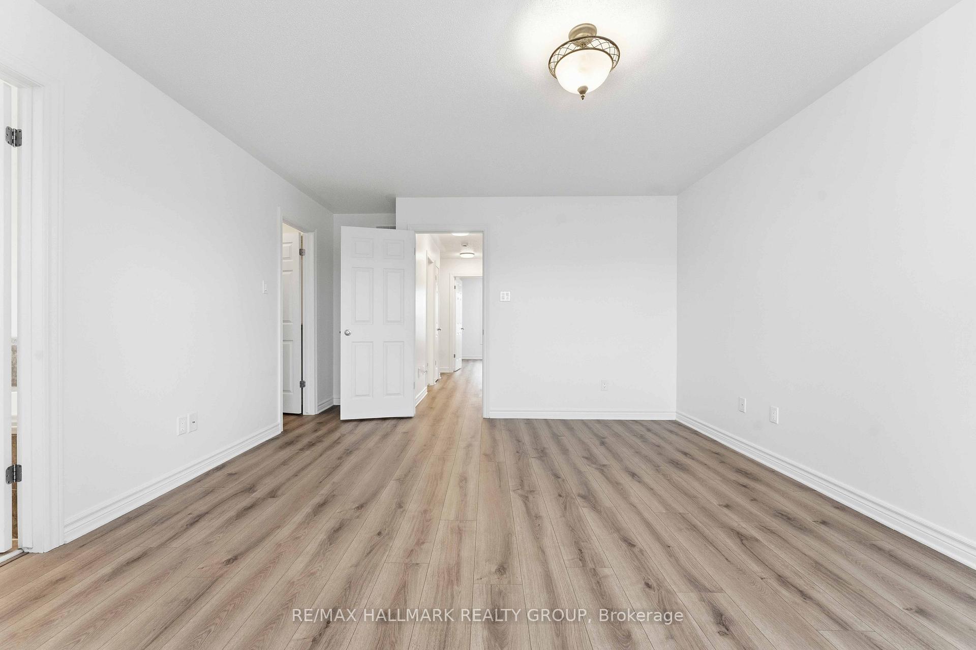 Photo 40 of 123 Silvermoon Crescent, Ottawa, Avalon East — HOMEH