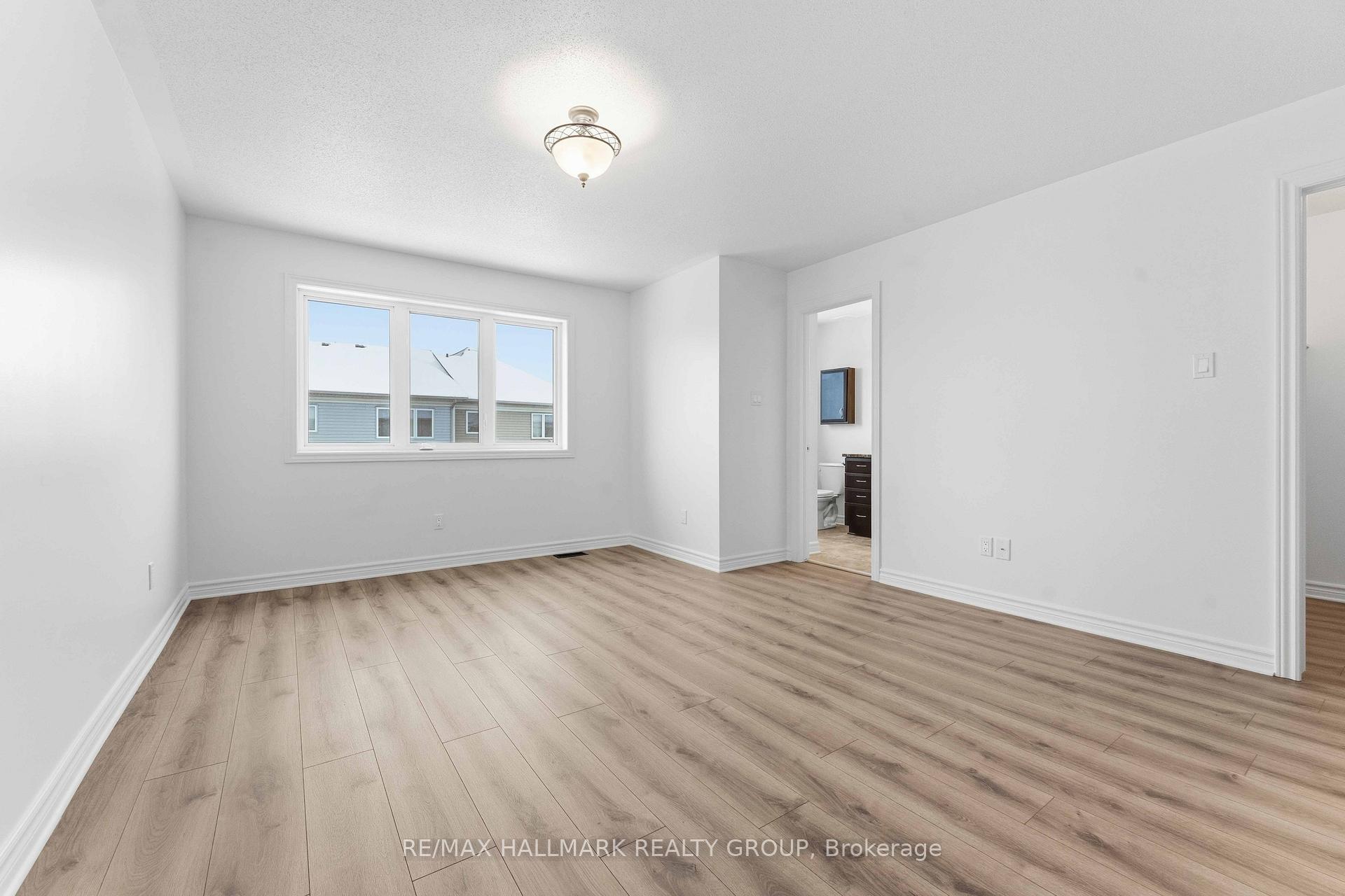 Photo 42 of 123 Silvermoon Crescent, Ottawa, Avalon East — HOMEH