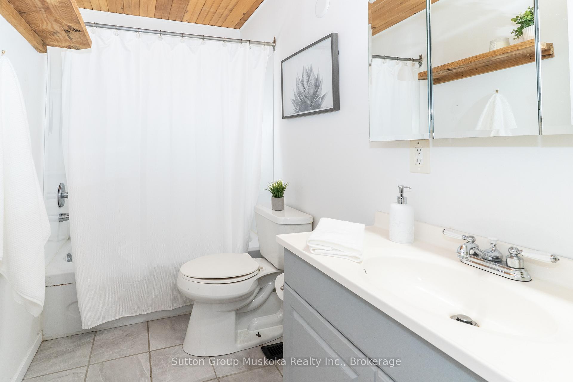 Photo 15 of 1060 Hwy 592 N, Perry — HOMEH